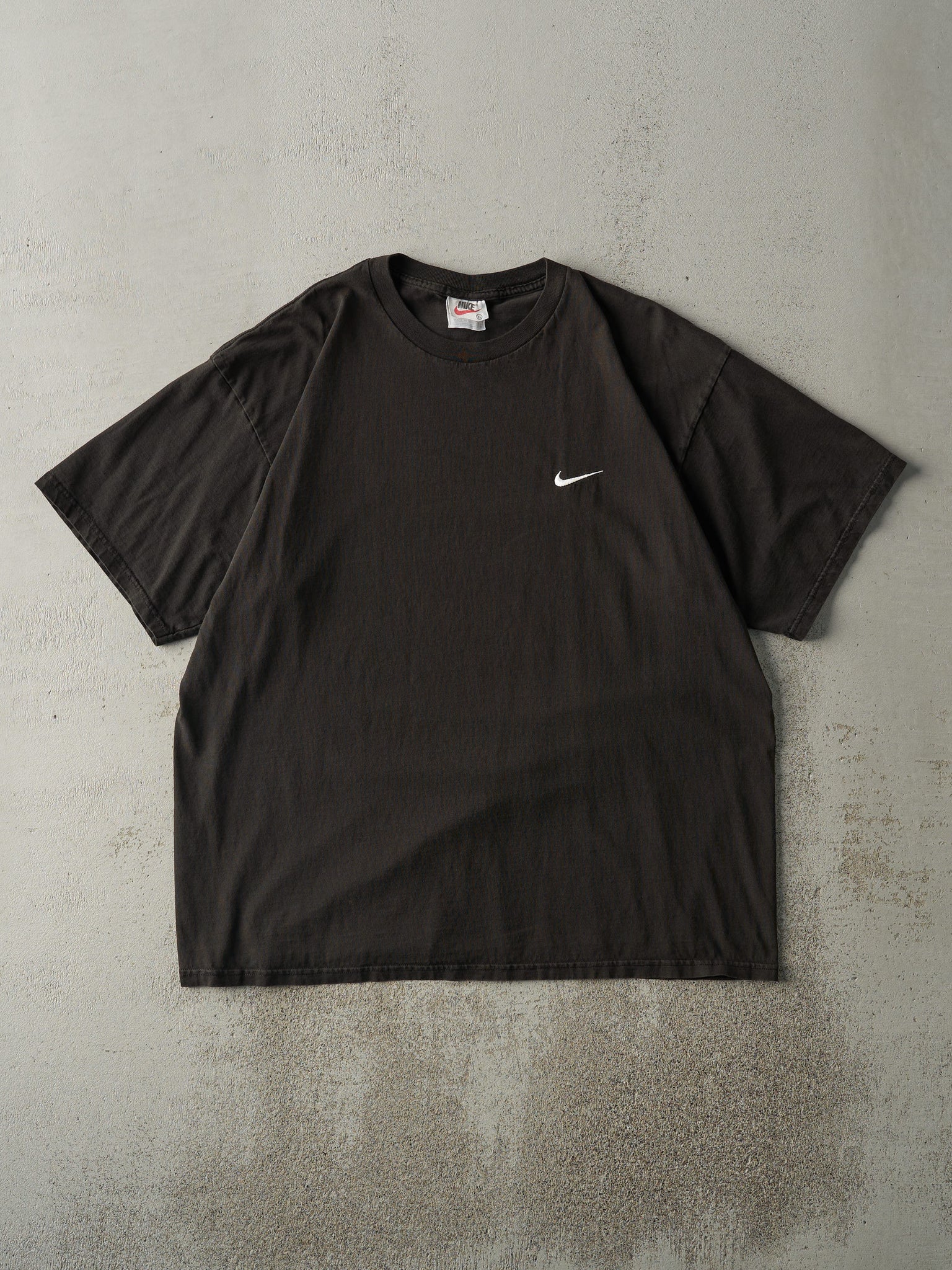 Vintage 90s Black Nike Swoosh Embroidered Tee (L)