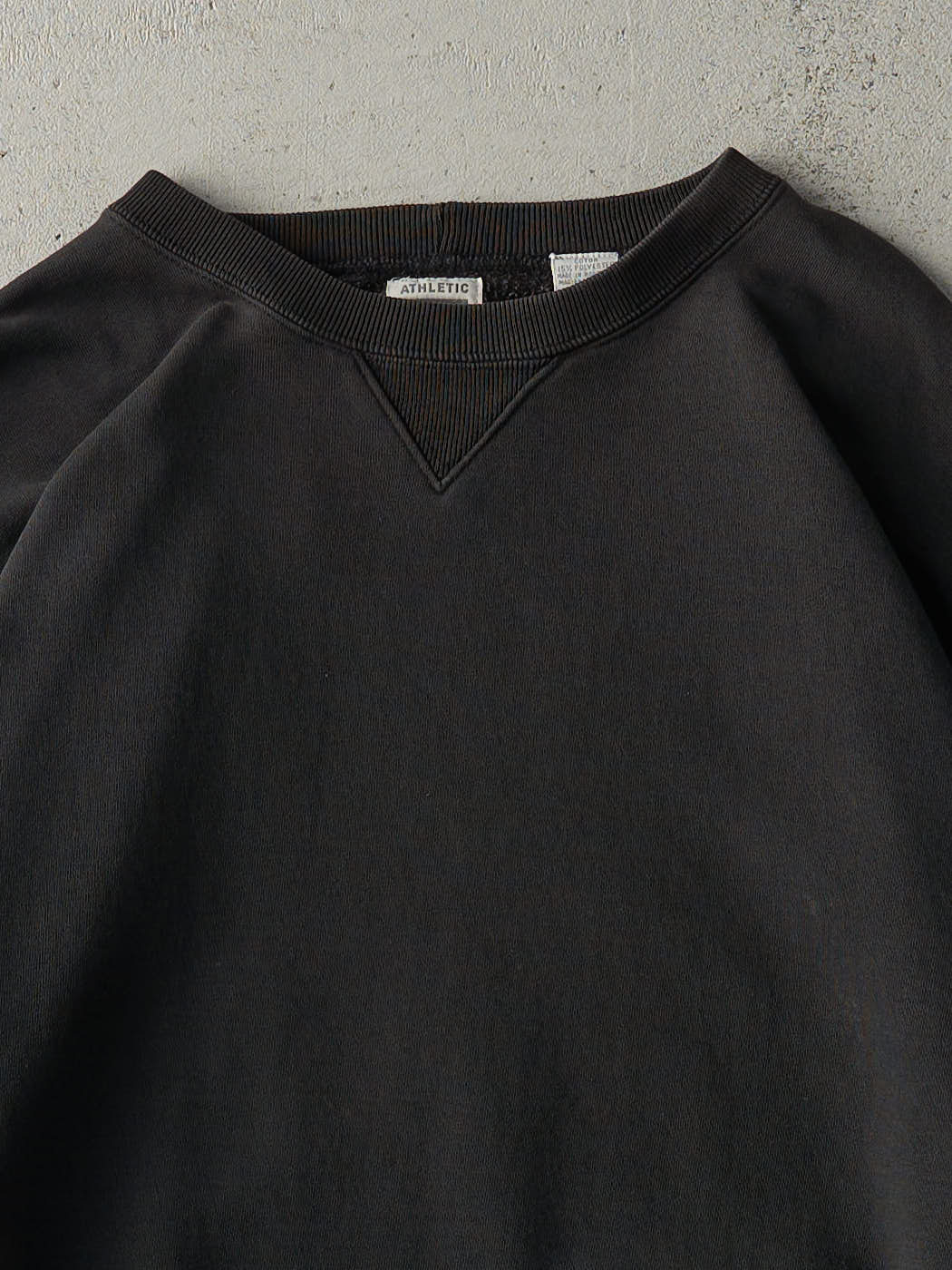 Vintage 90s Faded Black Gap Blank Crewneck (L/XL)
