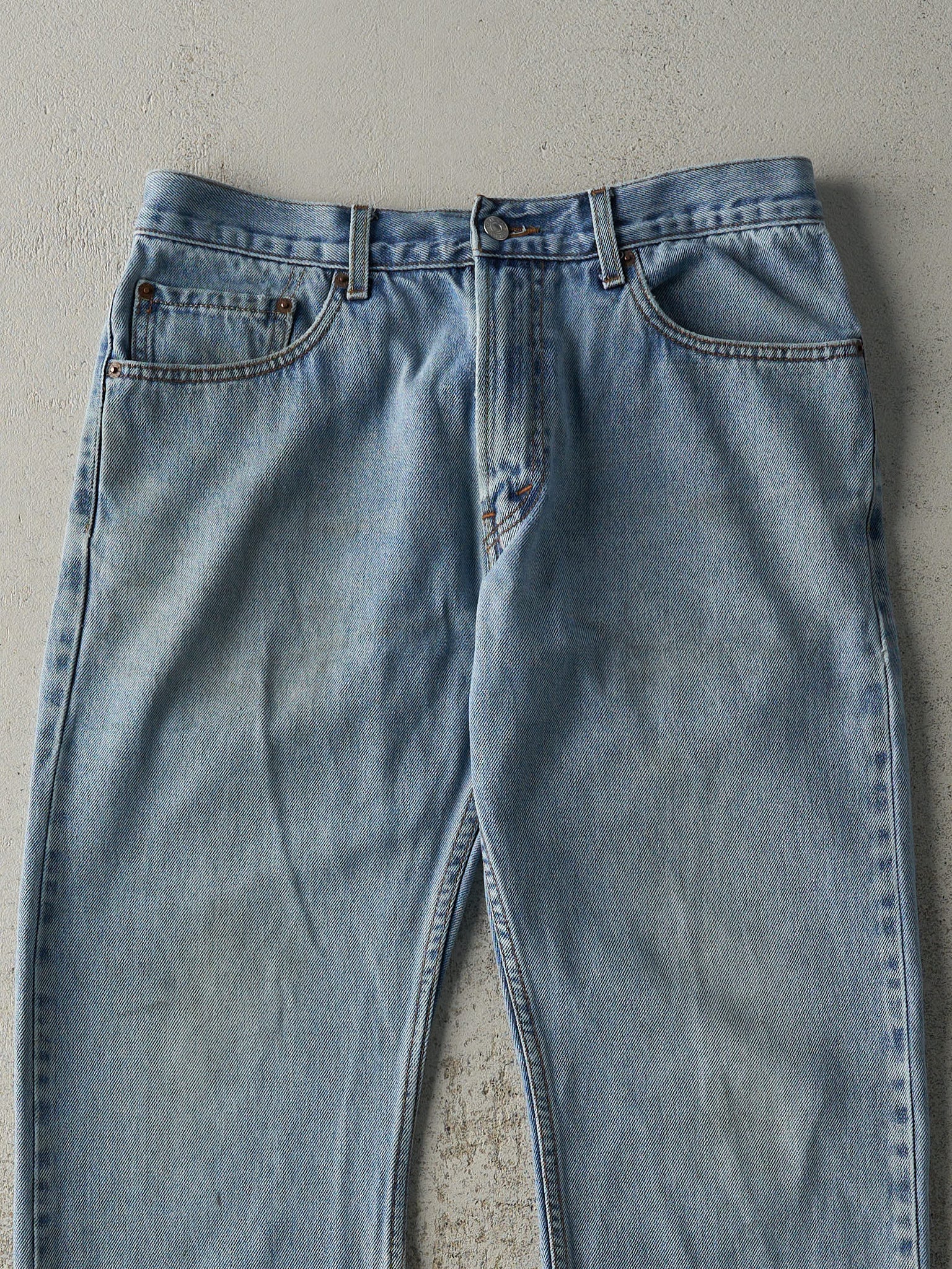 Vintage Y2K Light Wash Levi's 505 Jeans (32.5x29.5)