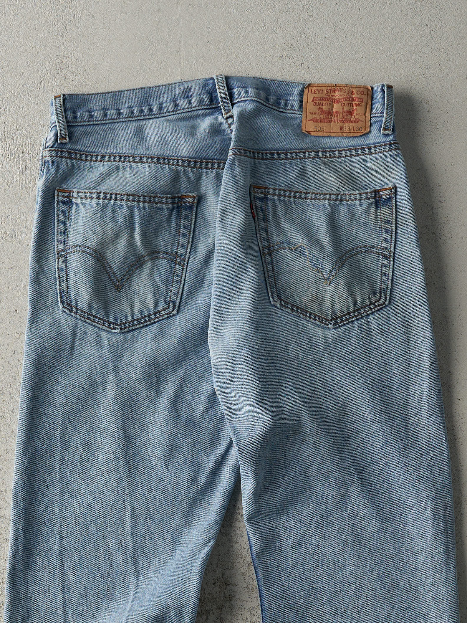 Vintage Y2K Light Wash Levi's 505 Jeans (32.5x29.5)