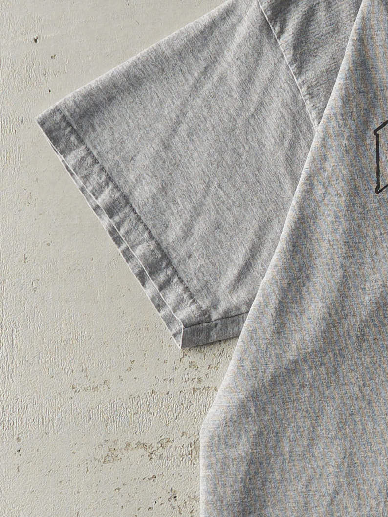 Vintage Y2K Grey New York Tee (M)