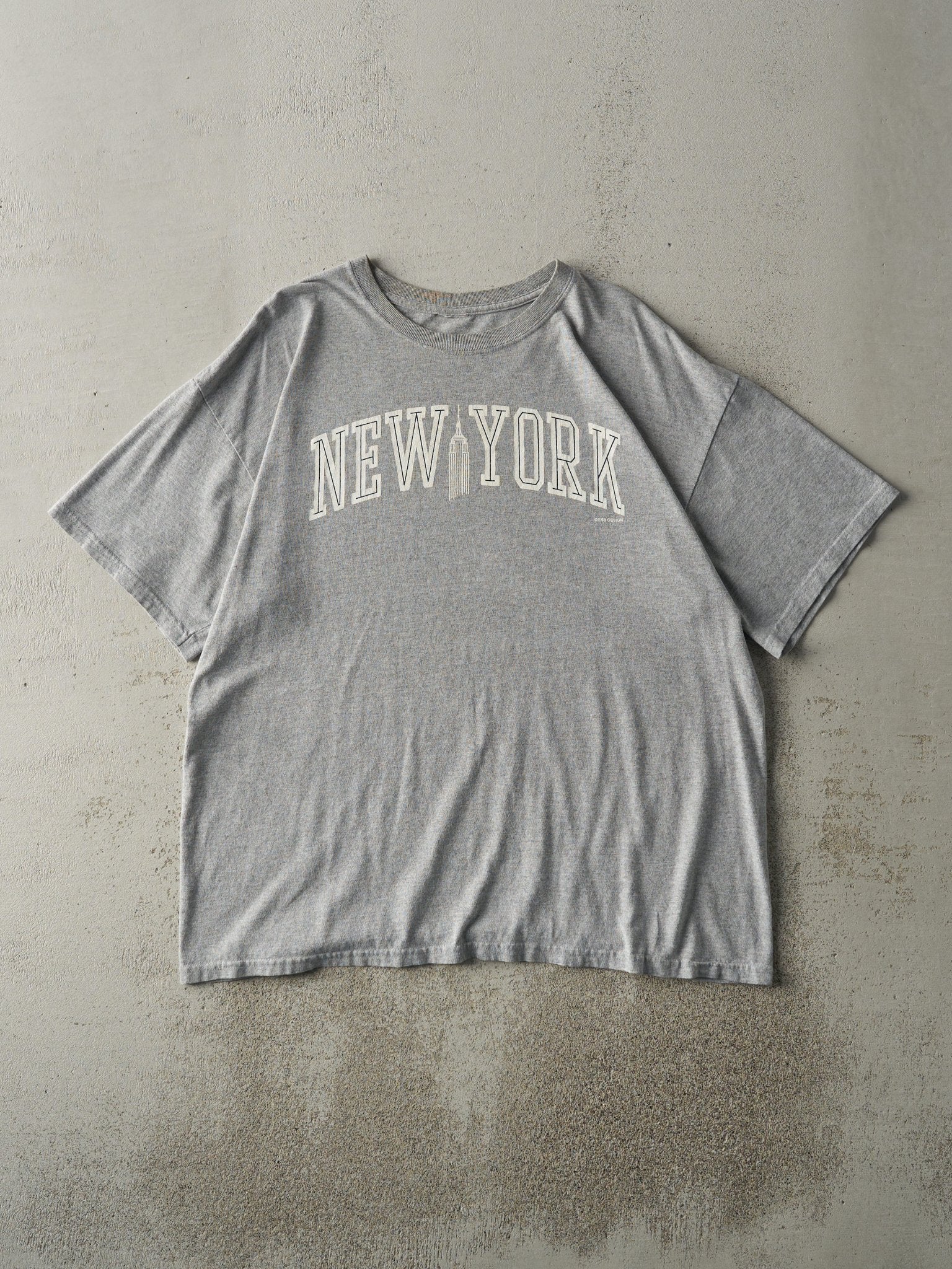 Vintage Y2K Grey New York Tee (L)