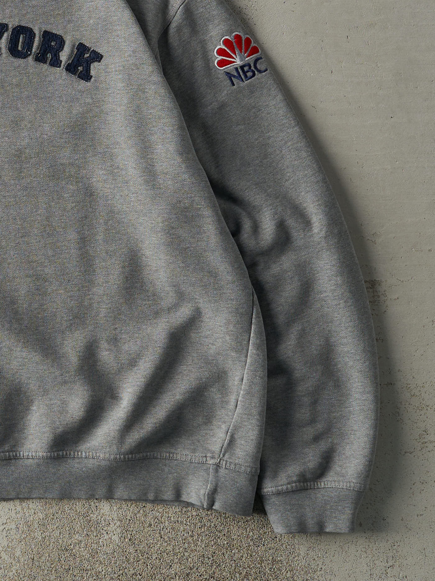 Vintage Y2K Grey New York NBC Crewneck (L)