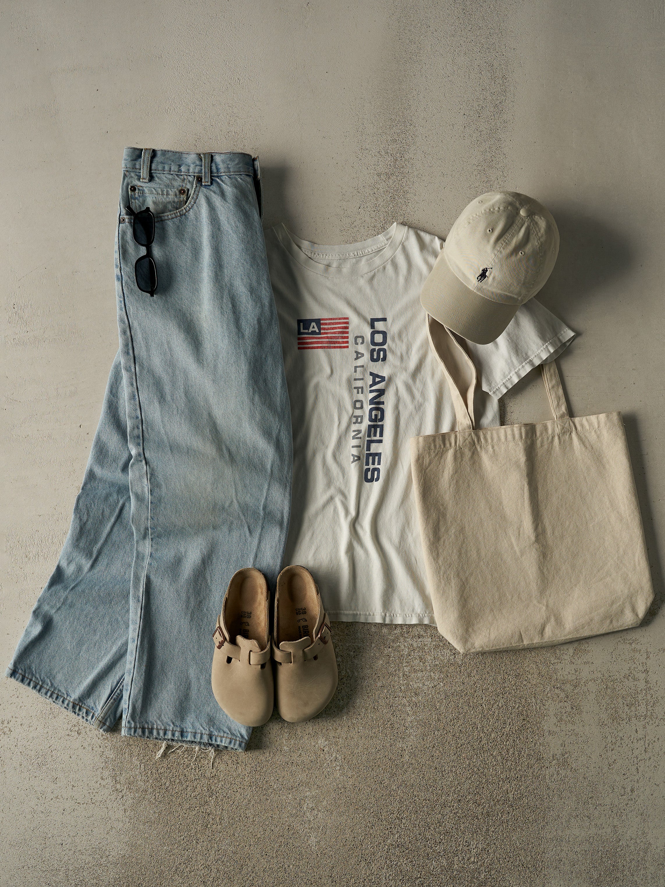 Vintage 90s White Los Angeles California Tee (L)