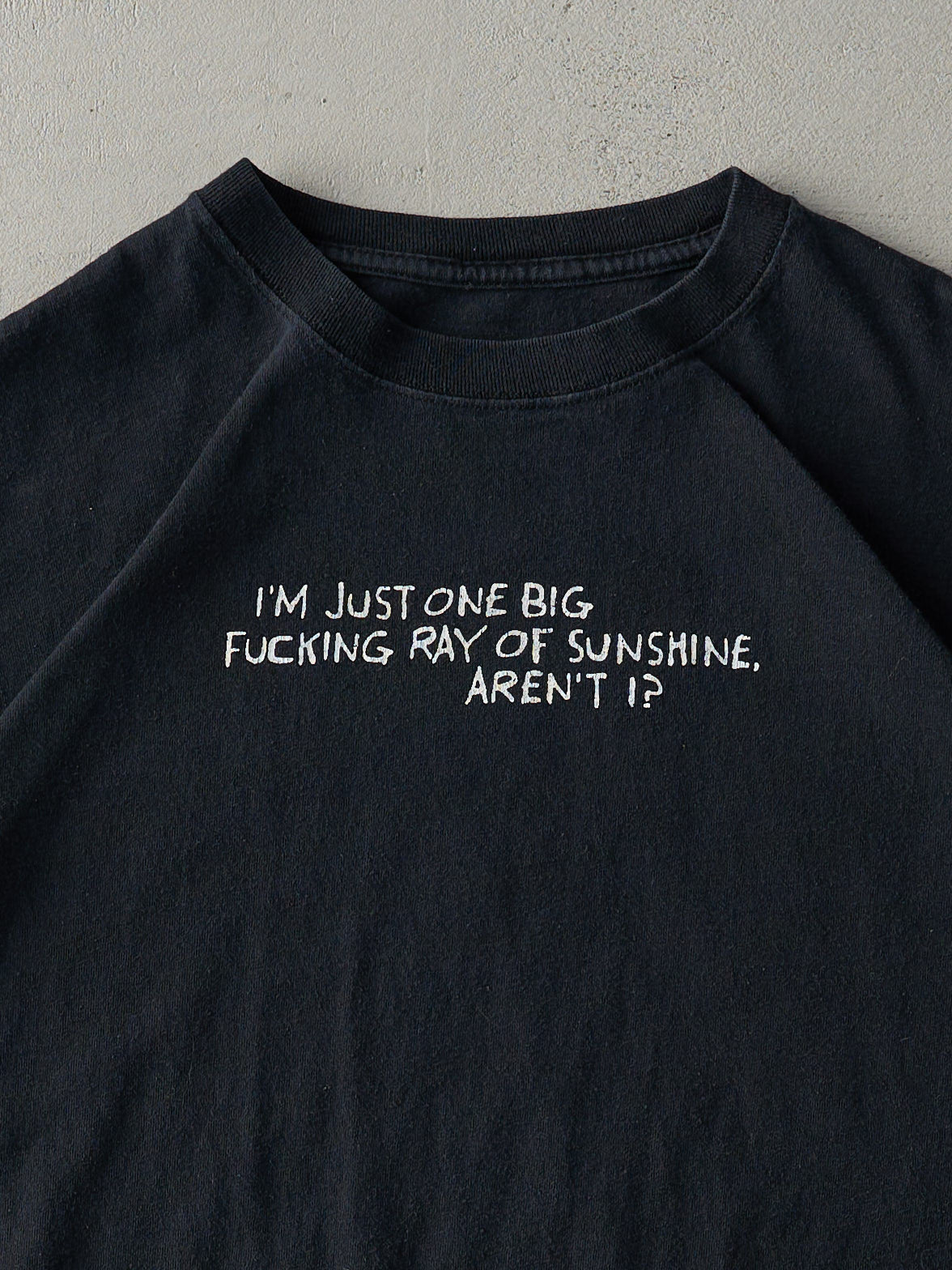 Vintage Y2K Black "Ray Of Sunshine" Tee (M/L)