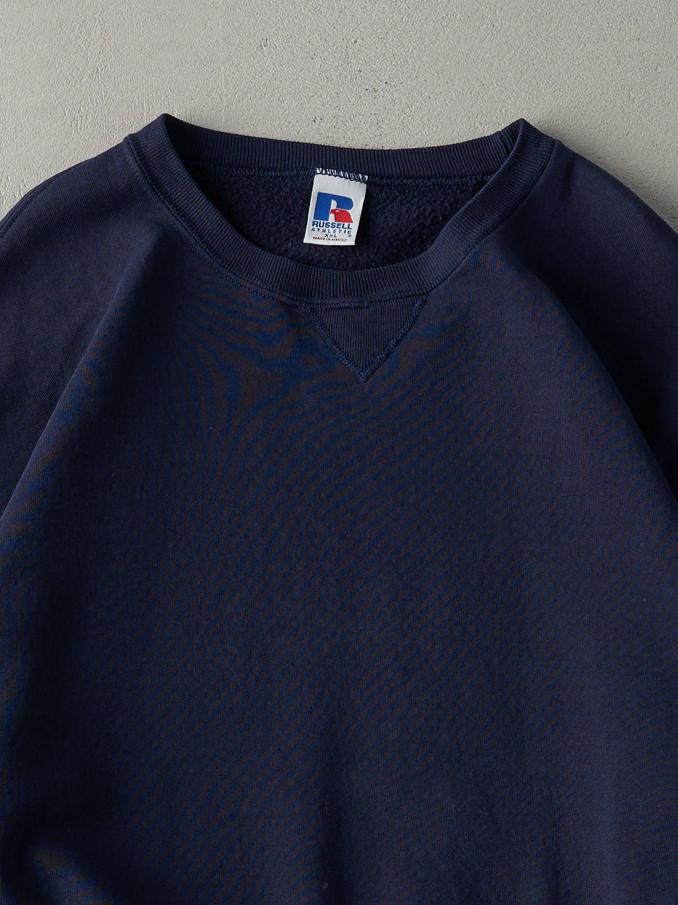 Vintage 90s Navy Blue Russell Athletics Blank Crewneck (XL)