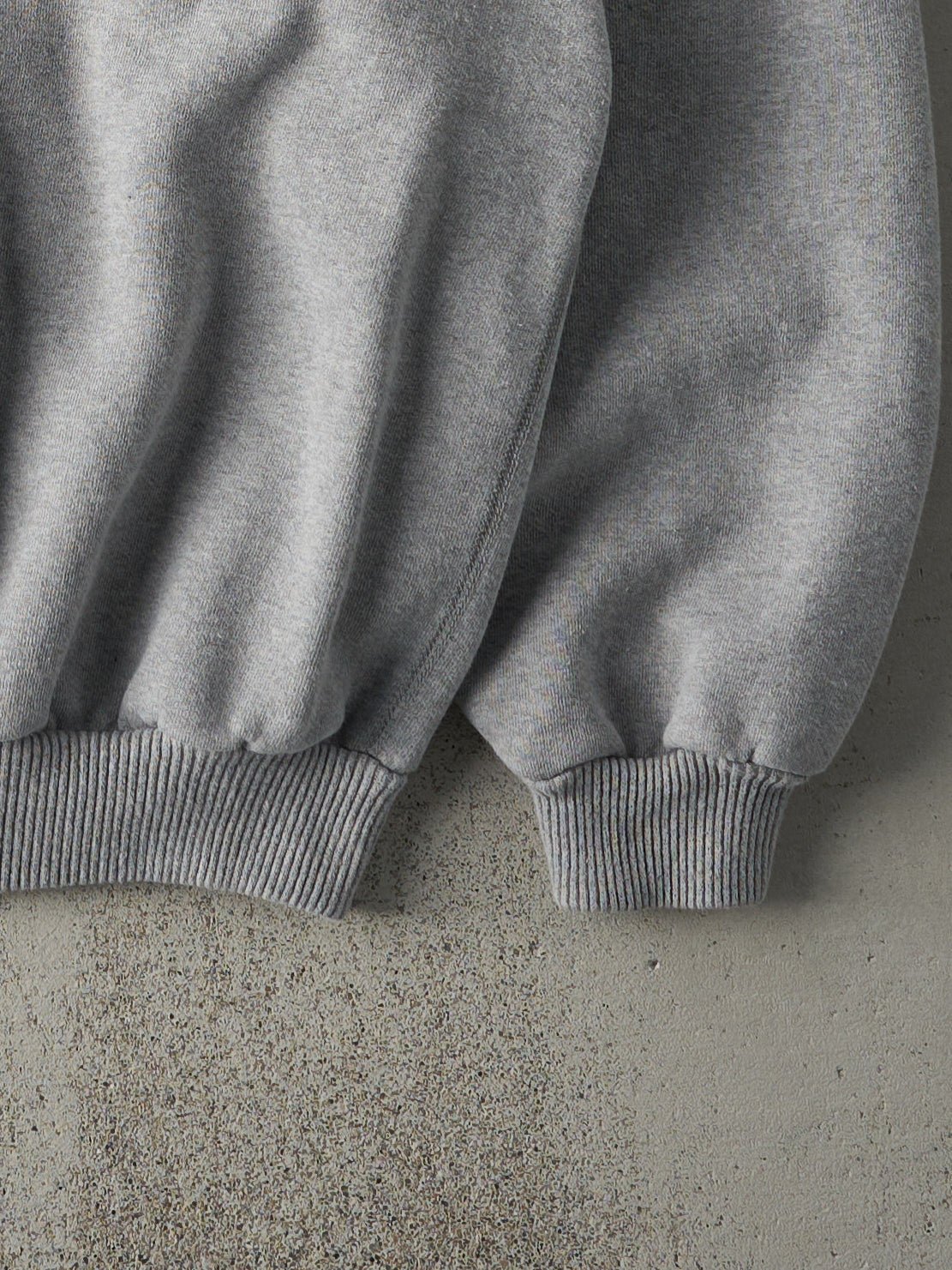 Vintage 90s Grey Wolf Northern Elements Embroidered Crewneck (L)