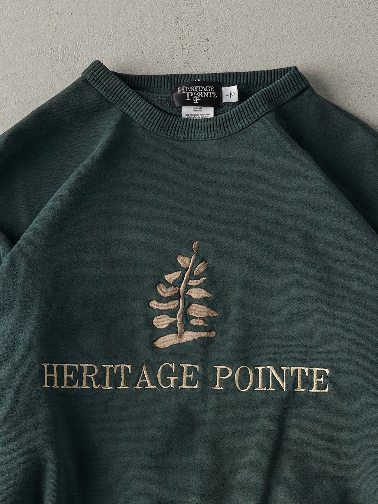 Vintage 90s Faded Forest Green Heritage Pointe Embroidered Crewneck (L)