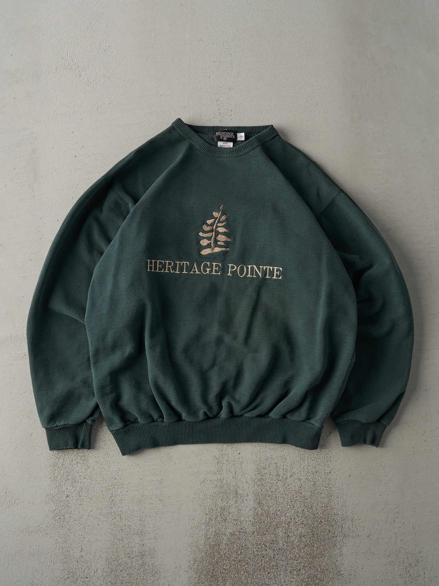 Vintage 90s Faded Forest Green Heritage Pointe Embroidered Crewneck (L)