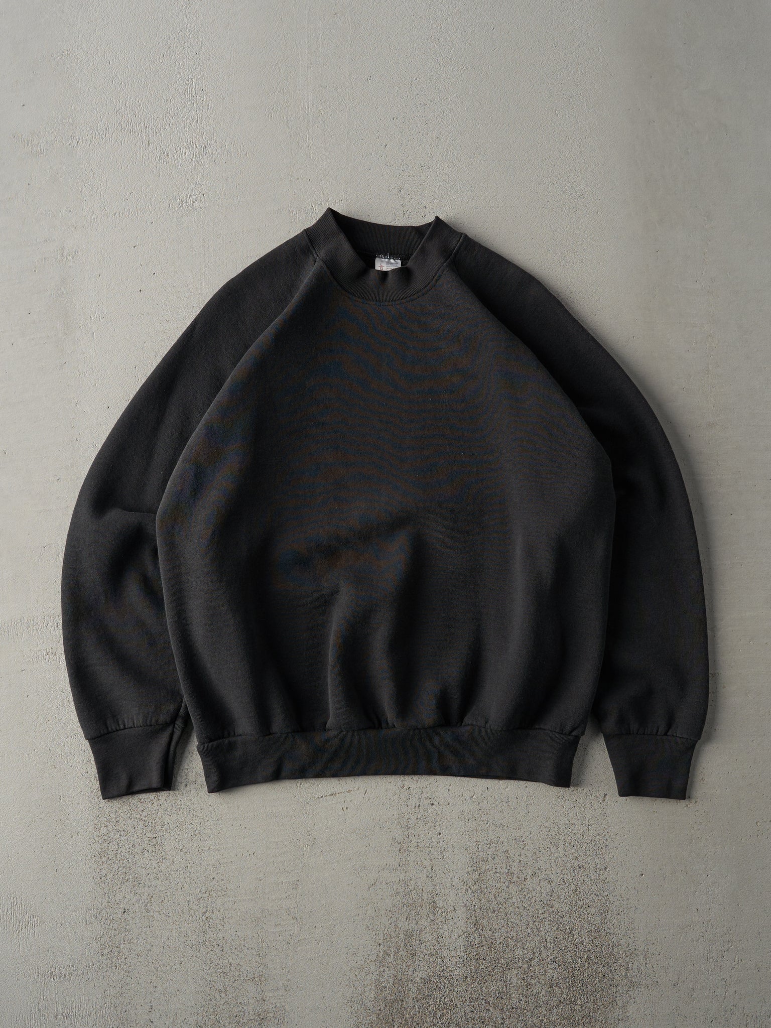 Vintage 90s Faded Black Blank Crewneck (M)