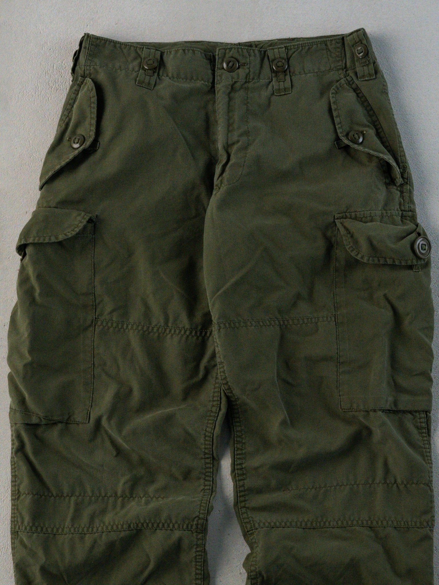 Vintage 90s Army Green Parachute Pants (30 x 28)