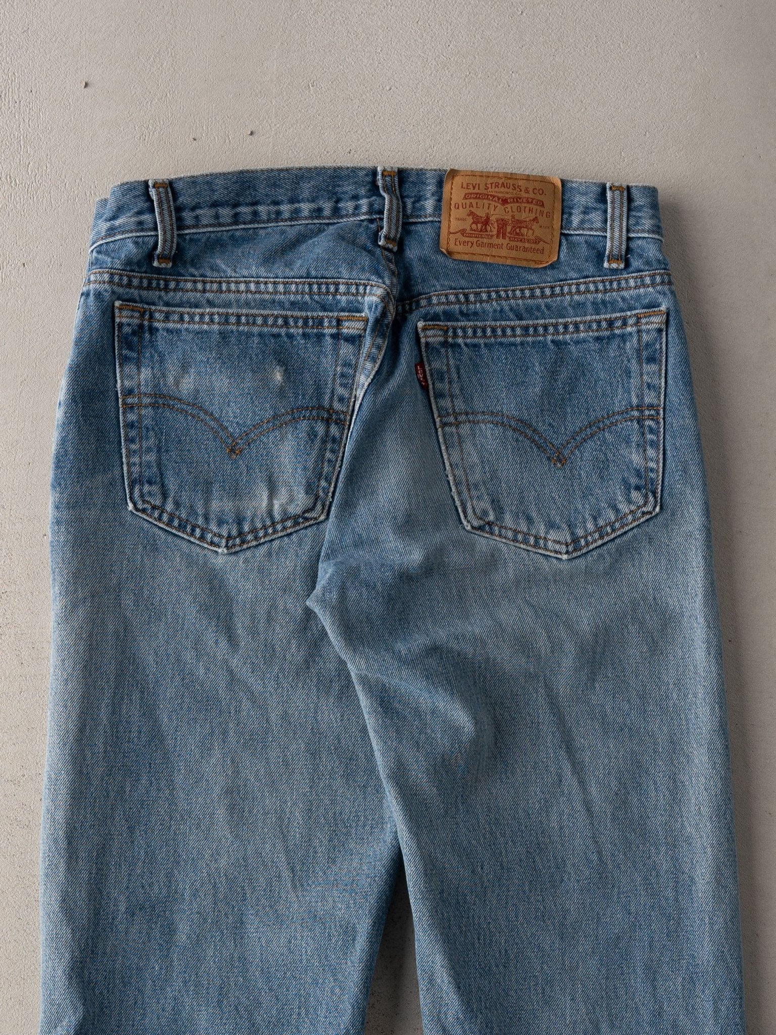 Vintage 90s Washed Blue Levi 505 Denim Jeans (32 x 31)