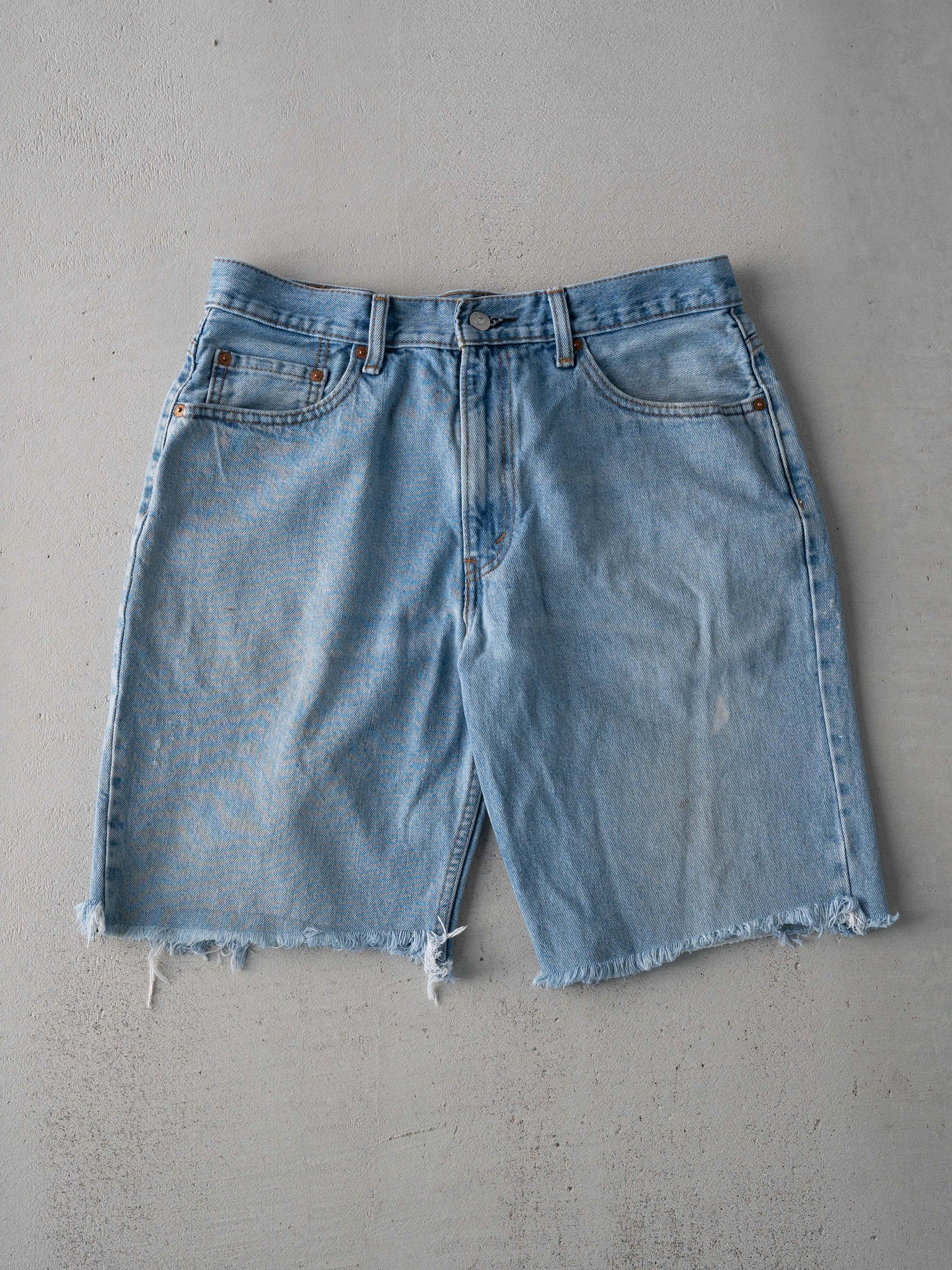 Vintage Y2K Blue Levi 550 Cut Off Denim Shorts (32 x 10)