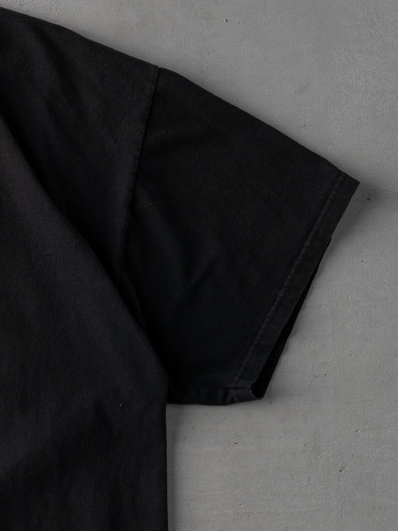 Vintage Y2k Black Apple Employee Boxy Tee (L)