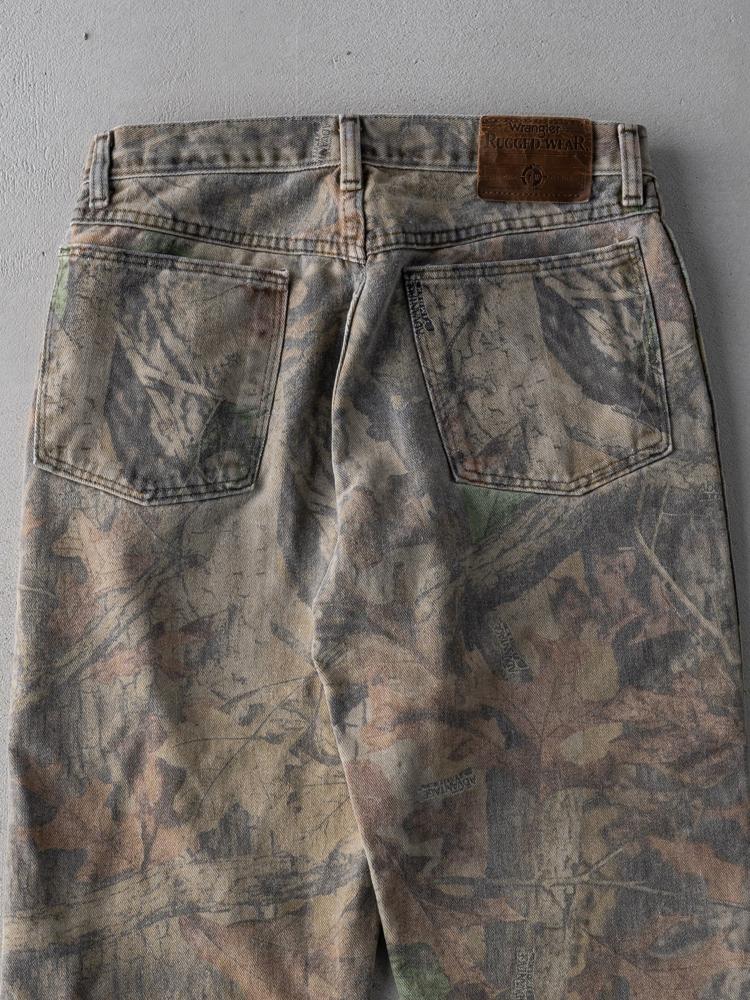 Vintage 90s Wrangler Real Tree Denim Pants (30 x 28)