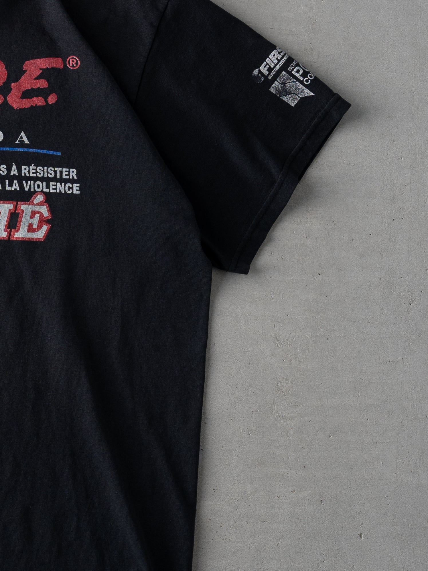 Vintage 90s D.A.R.E French Canada Graphic Tee (M/L)