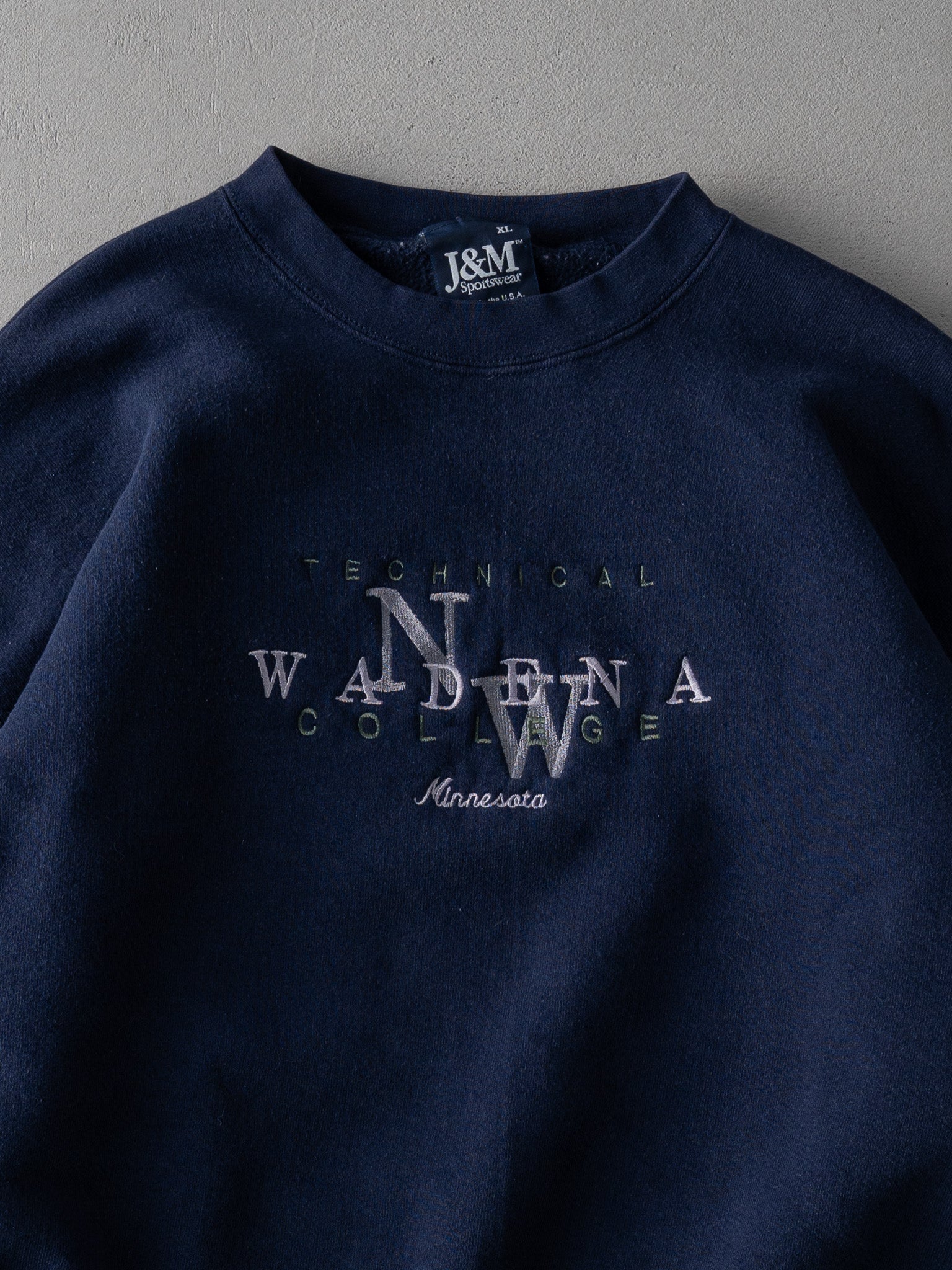 Vintage 90s Navy Blue Wadena College Boxy Crewneck (L)