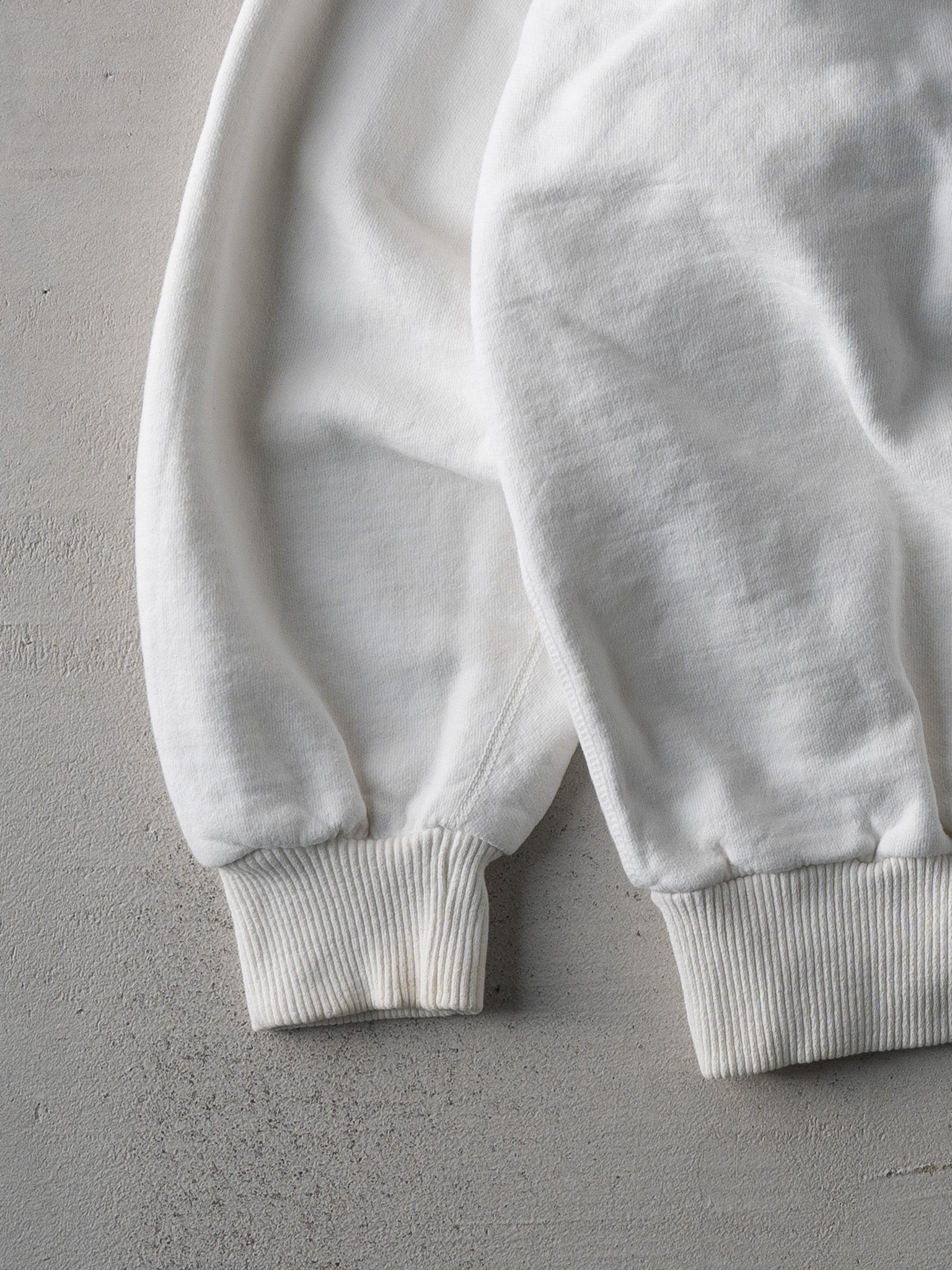 Vintage 90s Cream Crossings Canada Crewneck (M/L)