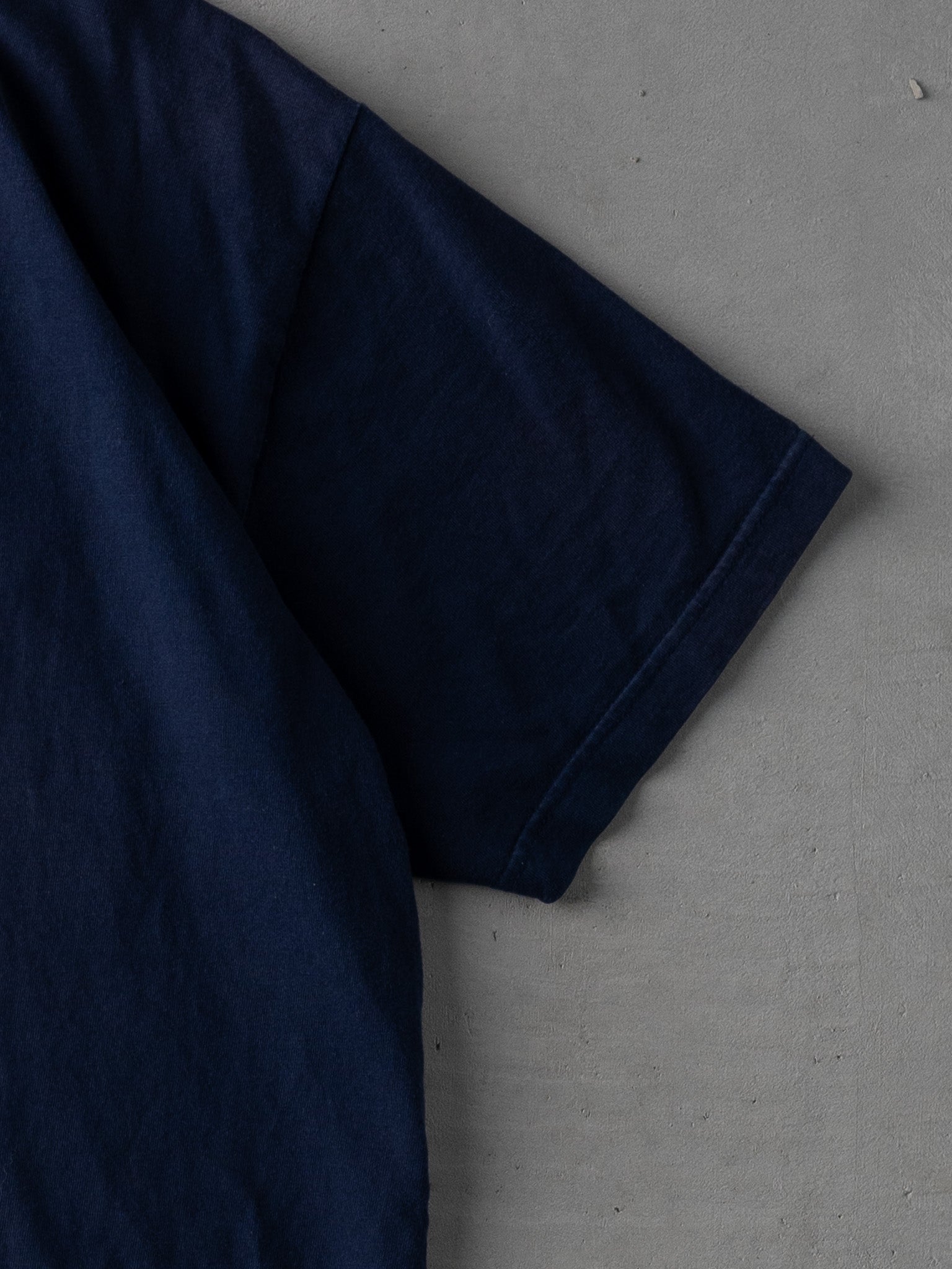 Vintage 90s Navy Club Monaco Crest Tee (L)