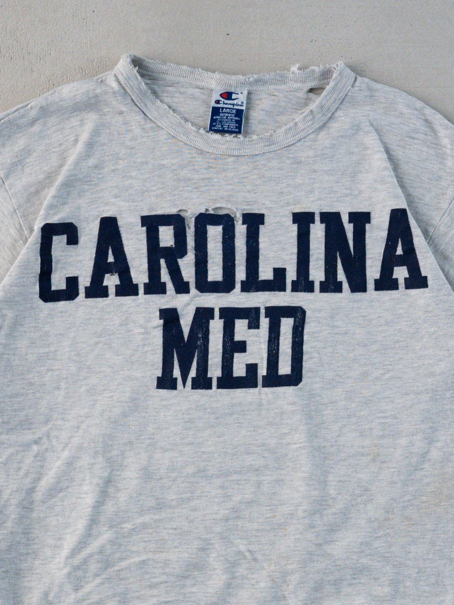 Vintage 90s Rugged Carolina Med x Champion Tee (M)