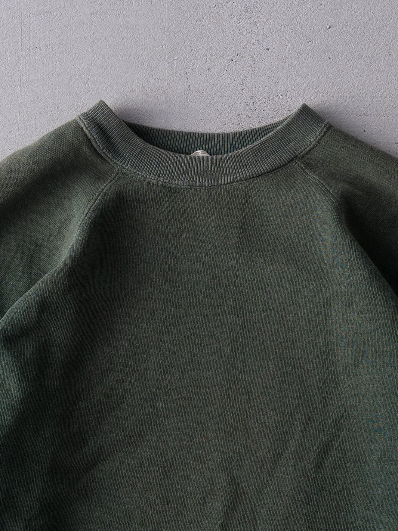 Vintage 80s Washed Green Sun Faded Raglan Crewneck (M)