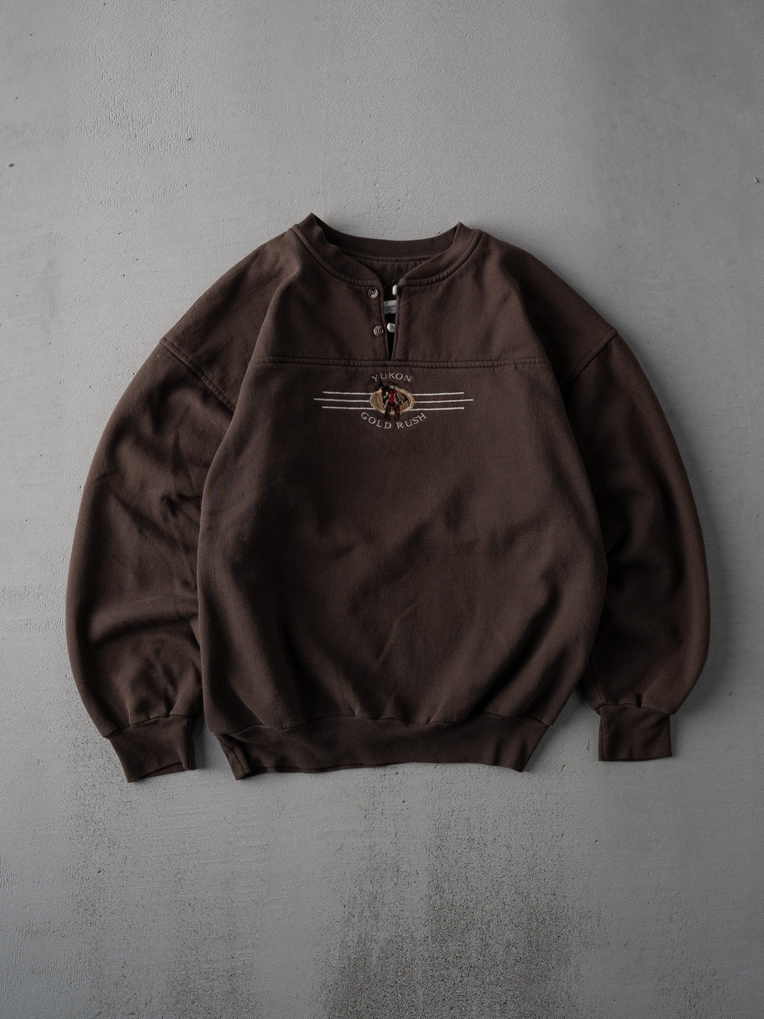 Vintage 90s Brown Yukon Gold Rush Quarter Button Crewneck (M)