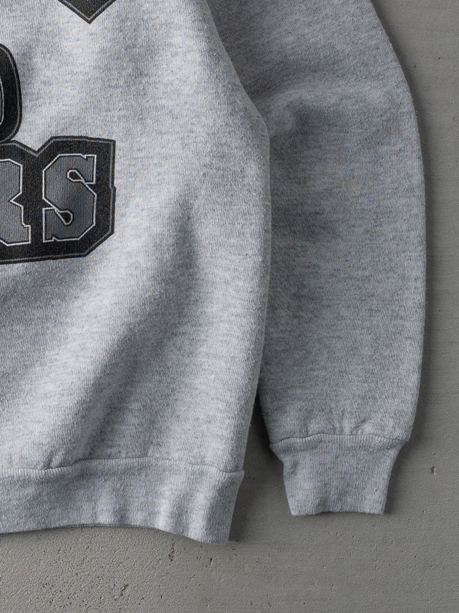 Vintage 90s Heather Grey Oakland Raiders Crewneck (M)