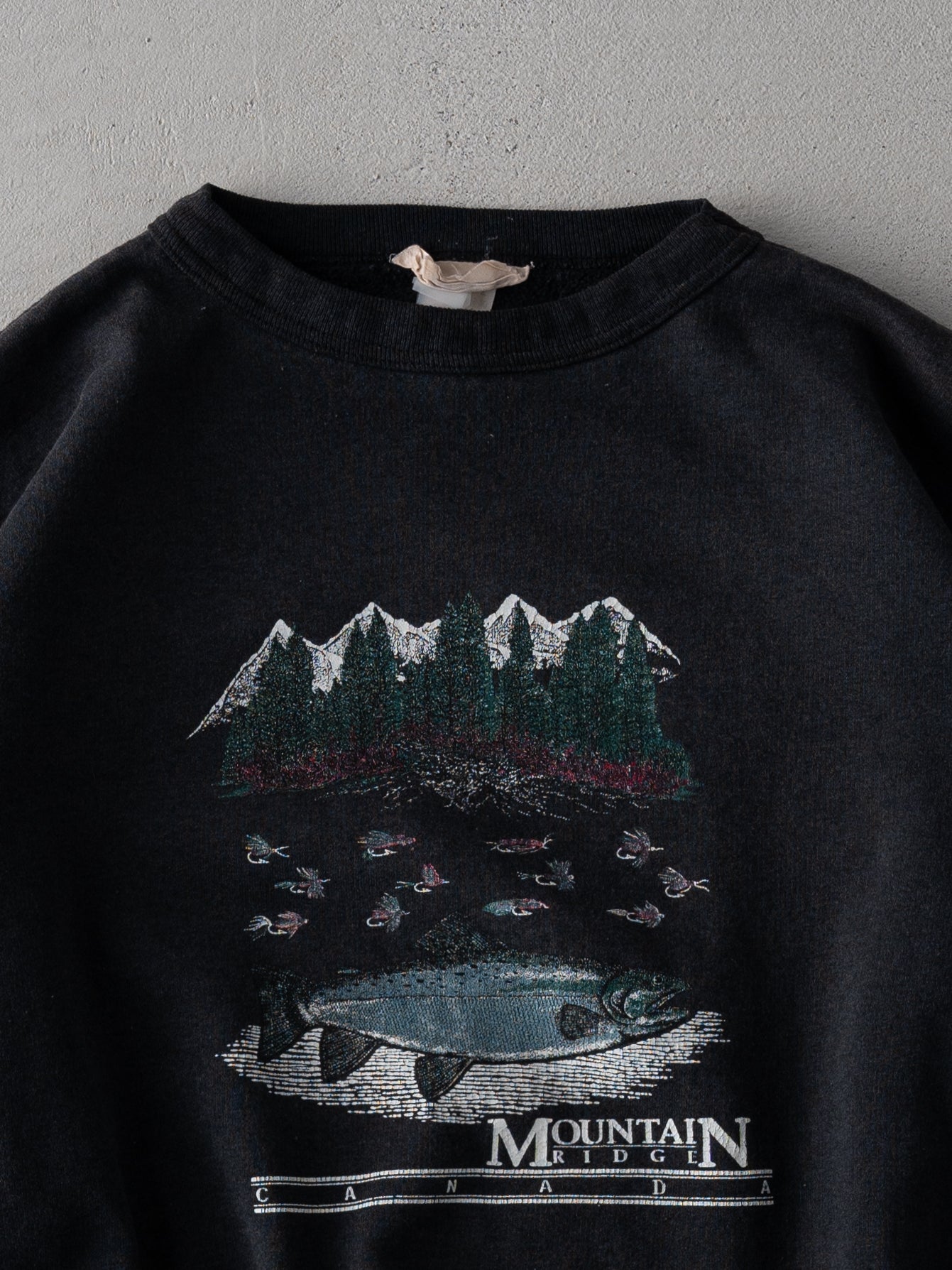 Vintage 90s Black Mountain Ridge Canada Cropped Crewneck (M)