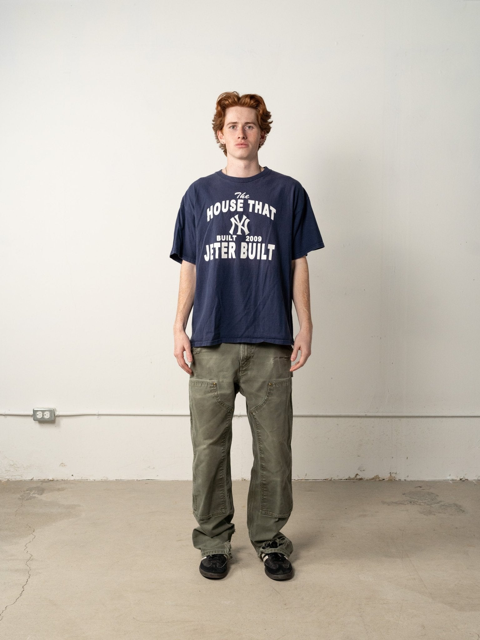 Vintage 09' Navy Blue New York Yankees "Jeter Built" Tee (M)