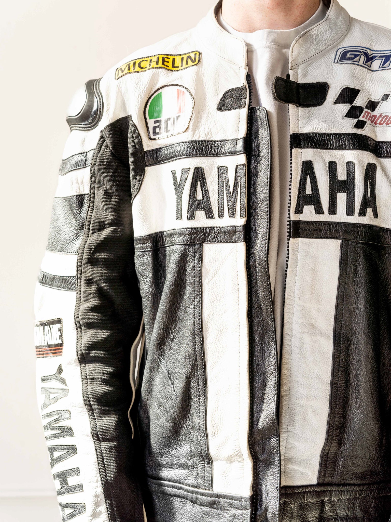 Vintage 90s Black and White Yamaha Leather Biker Jacket (M)