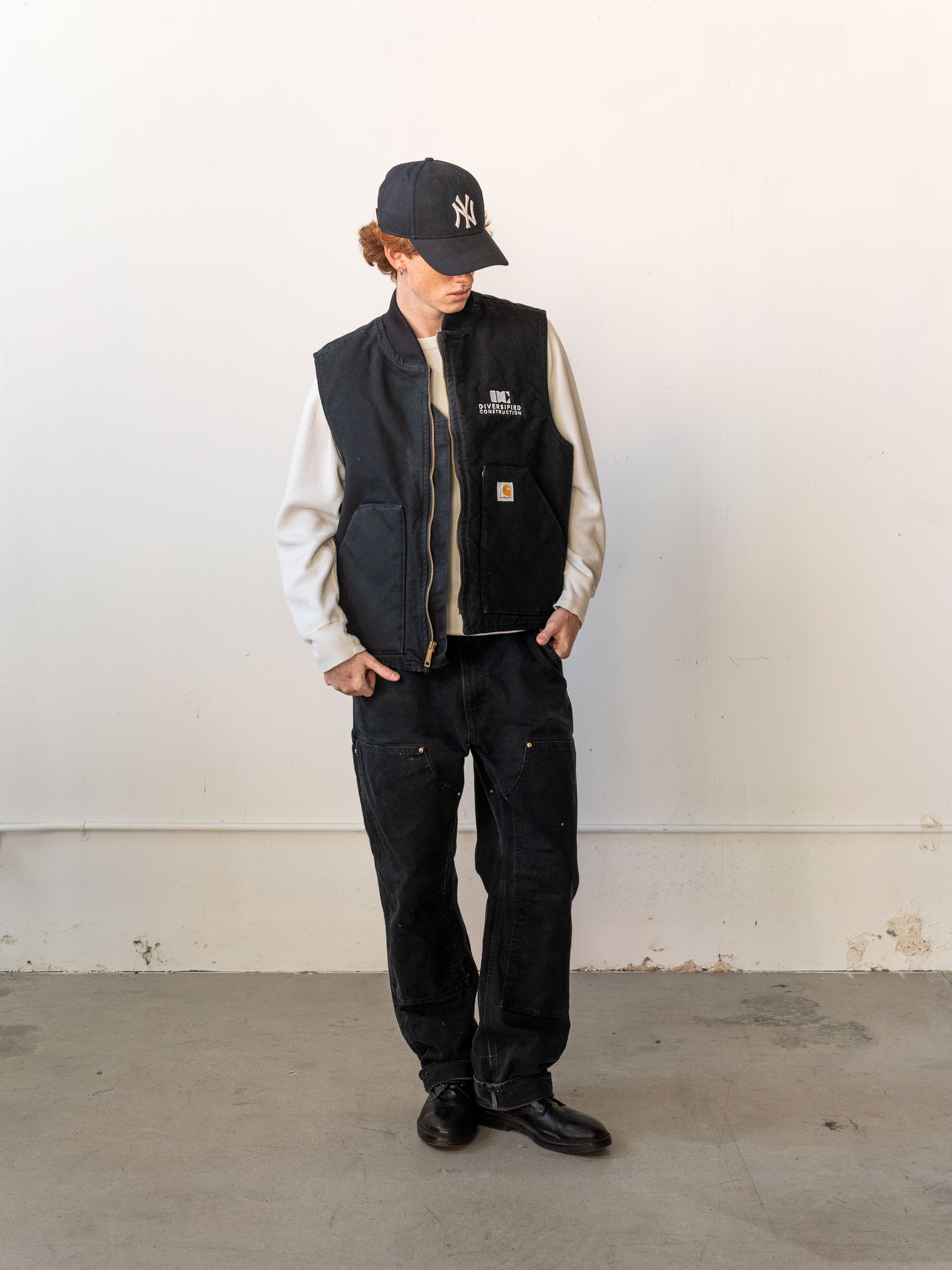 Vintage Y2K Black Embroidered Carhartt Vest (L)