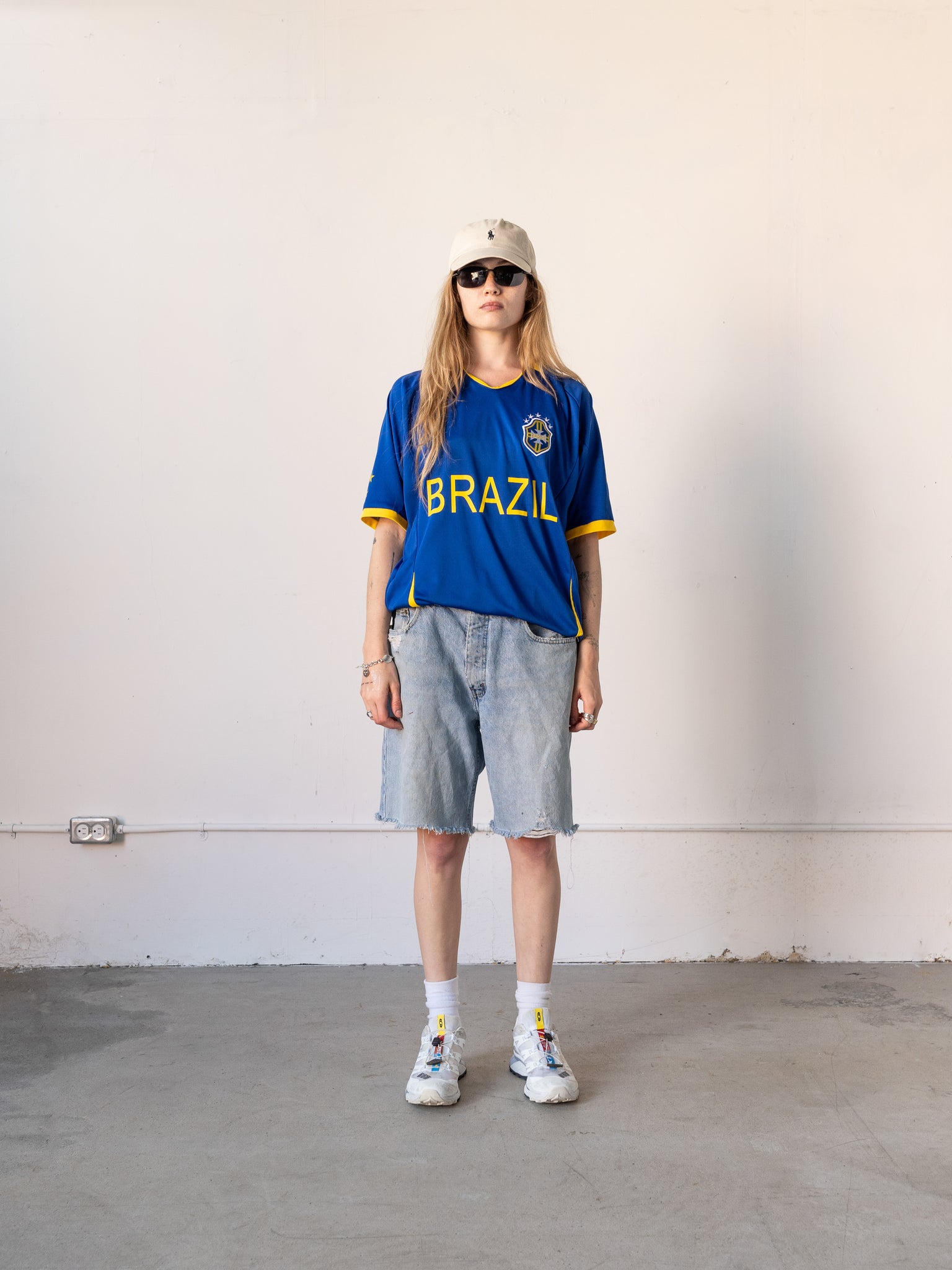 Vintage Y2K Blue Brazil Soccer Jersey (M)