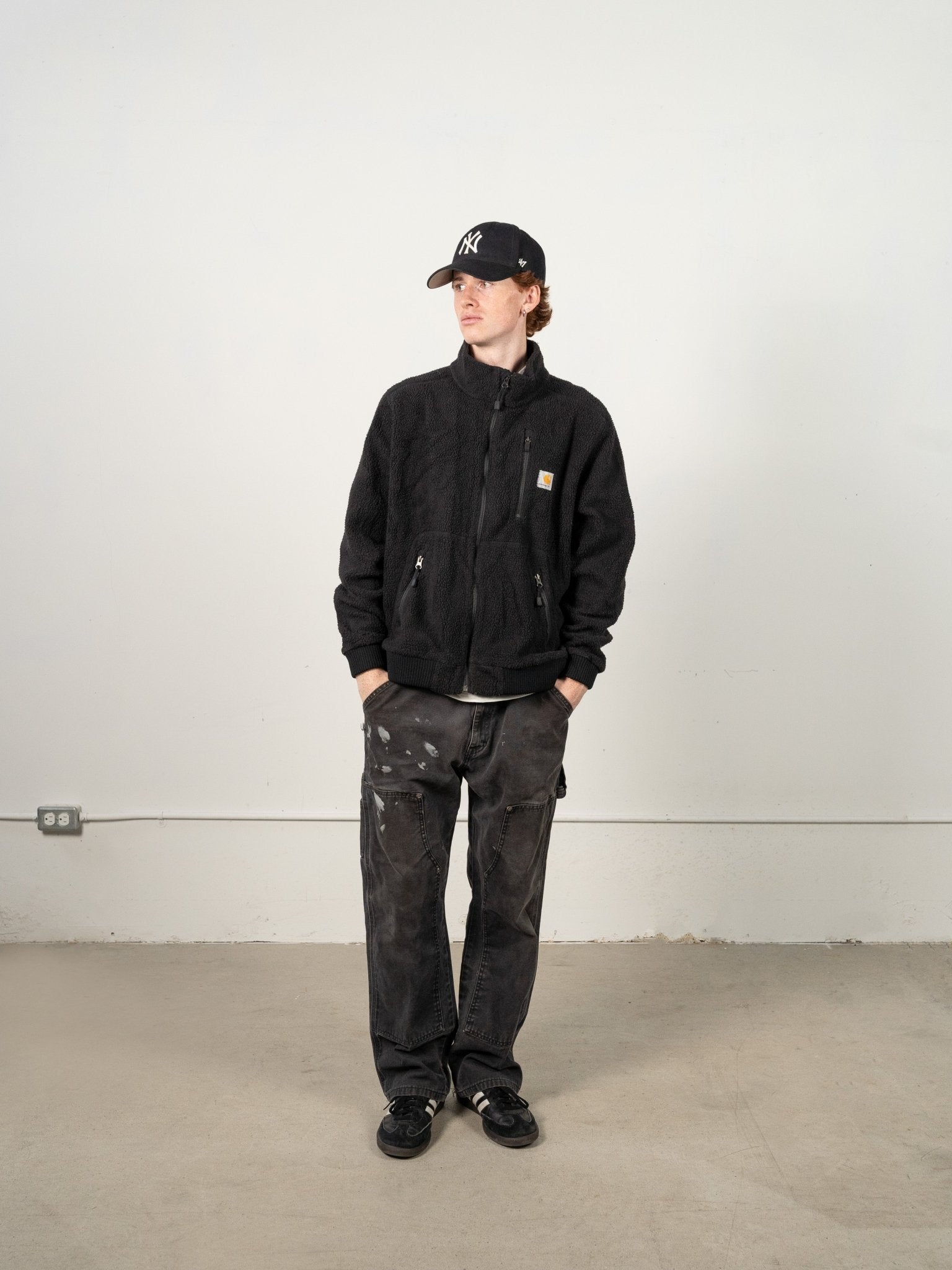 Vintage Y2K Black Carhartt Sherpa Zip Up Boxy Fleece (L)