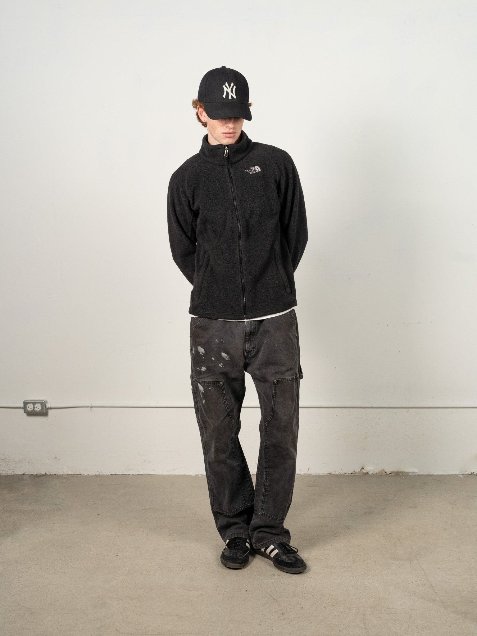 Vintage Y2K Faded Black The North Face Zip Up Fleece Sweater (M)