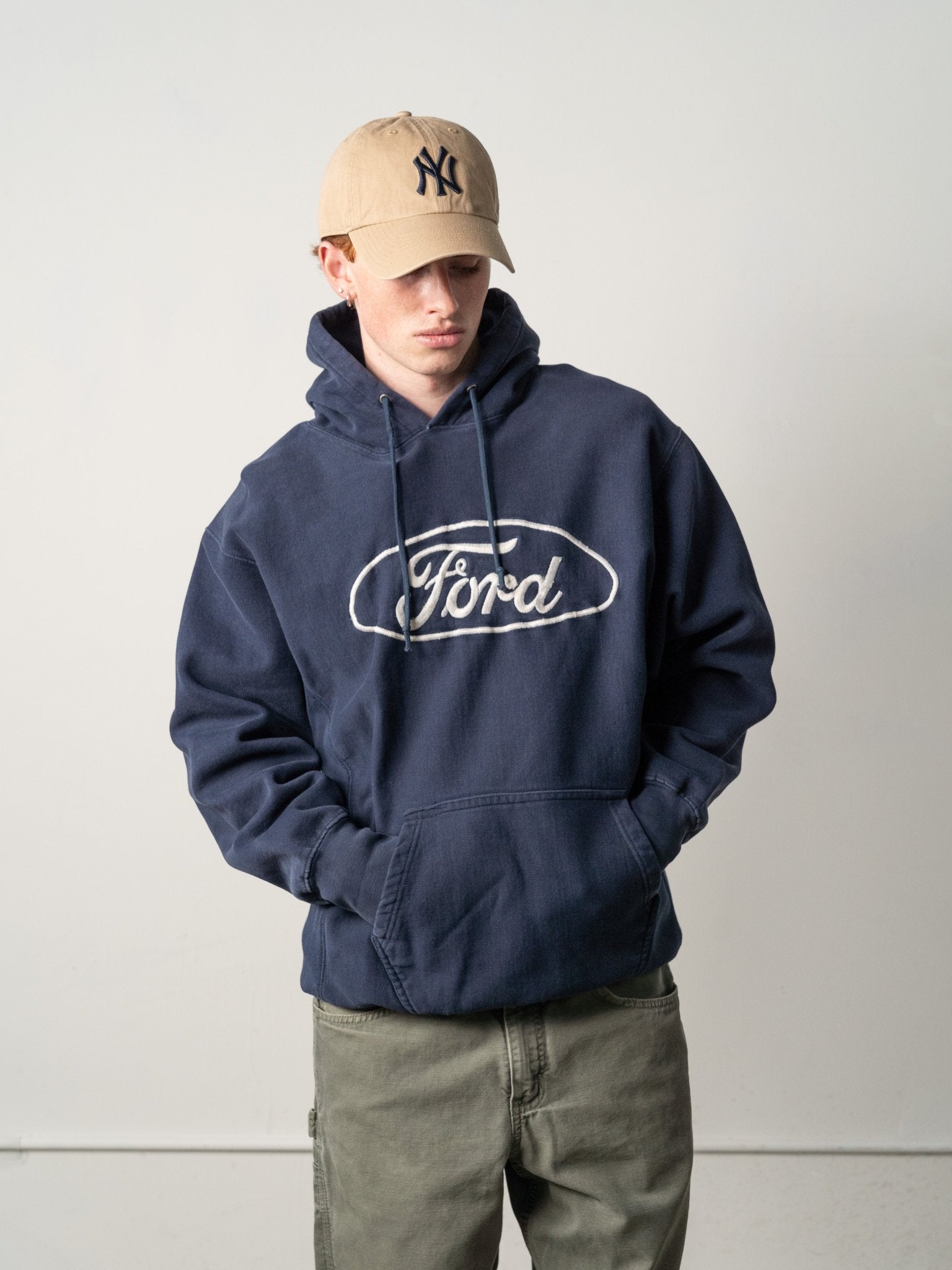 Vintage Y2K Navy Blue Embroidered Ford Hoodie (M)