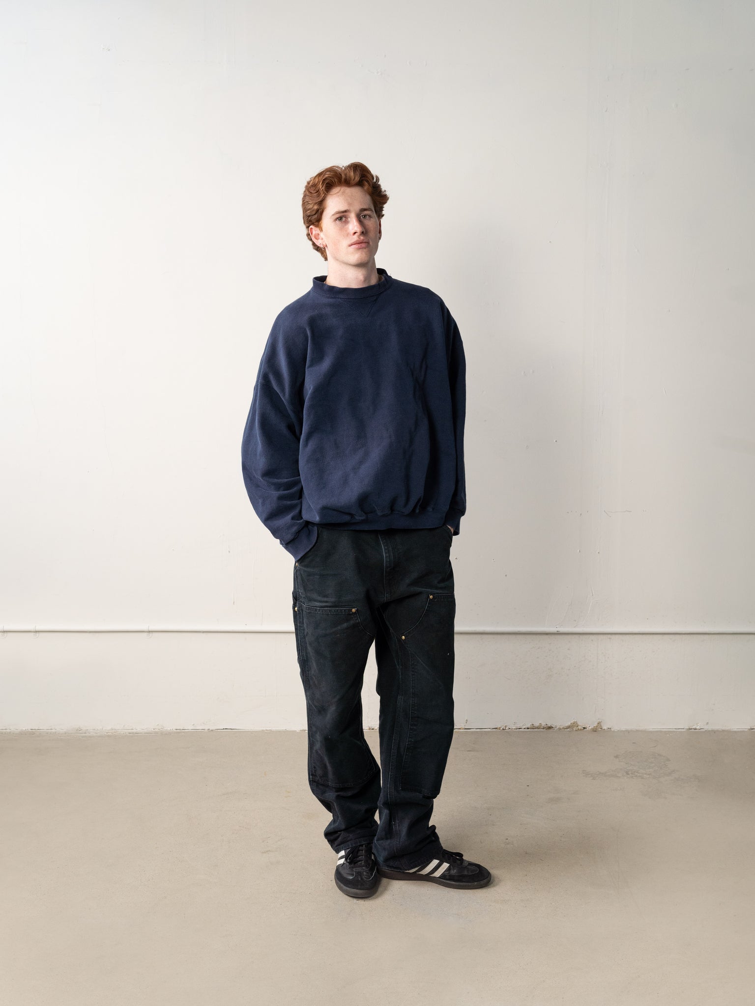 Vintage 90s Navy Blue Blank Boxy Crewneck (L)