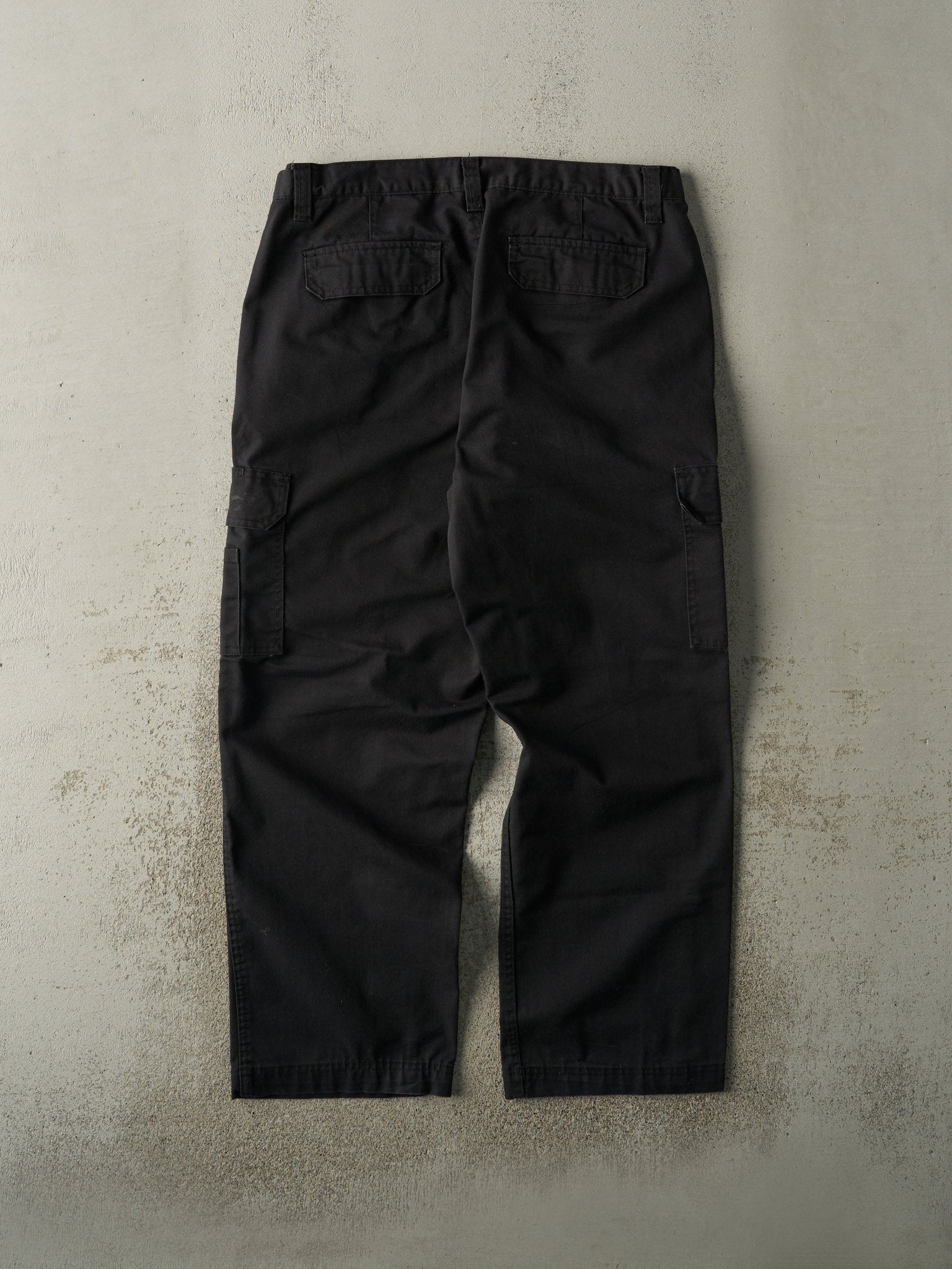 Vintage Y2K Black Cargo Work Pants (36x29)