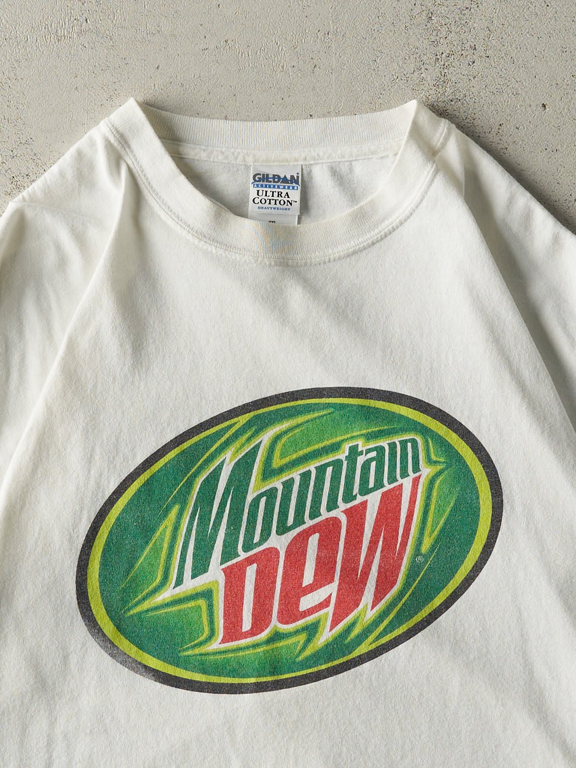 Vintage Y2K White Mountain Dew Tee (L/XL)