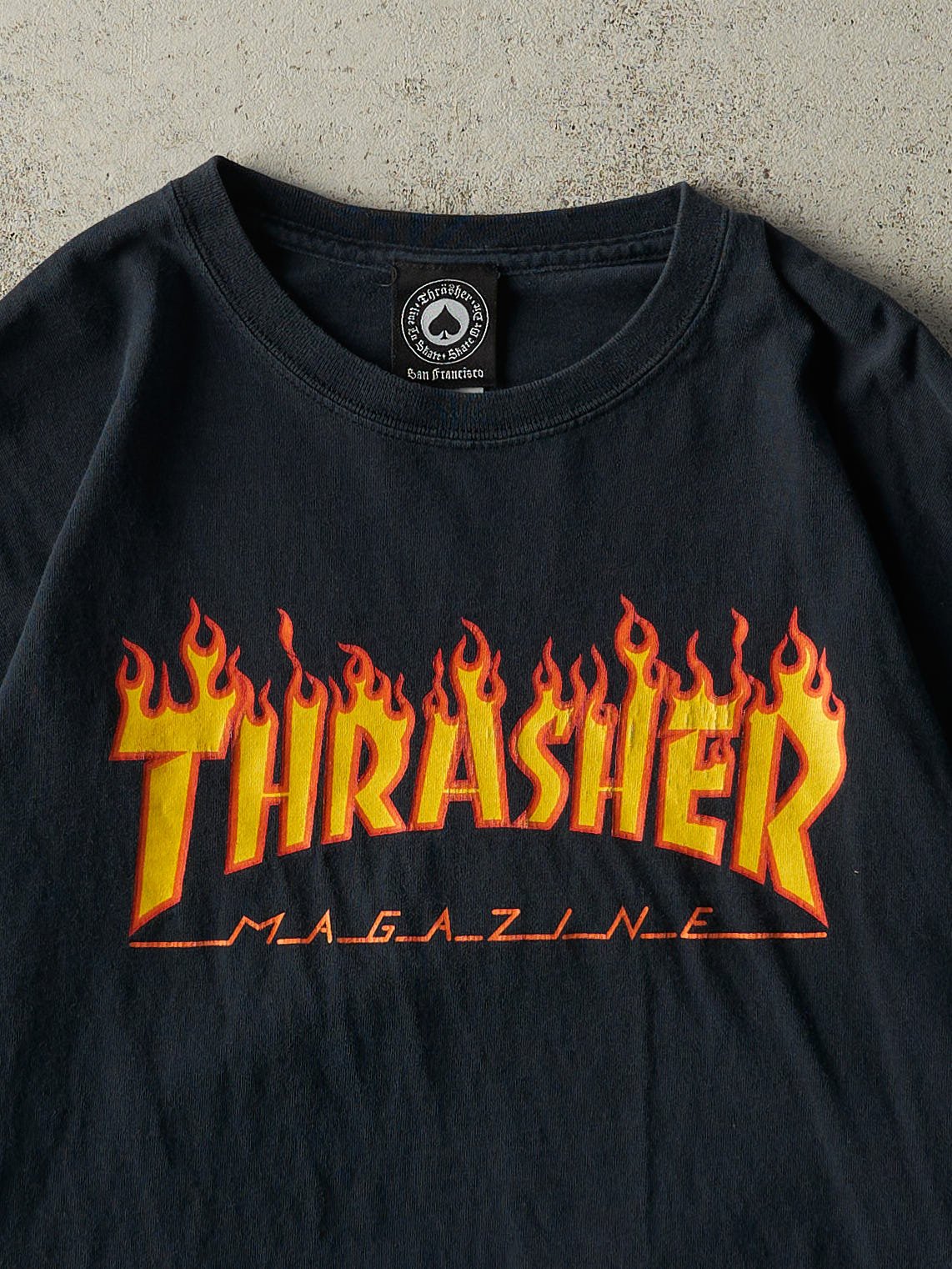 Vintage Y2K Black Thrasher Skateboard Magazine Tee (M/L)