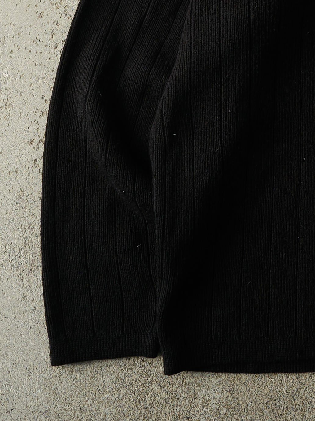 Vintage Y2K Black Striped Knit Pullover (L)