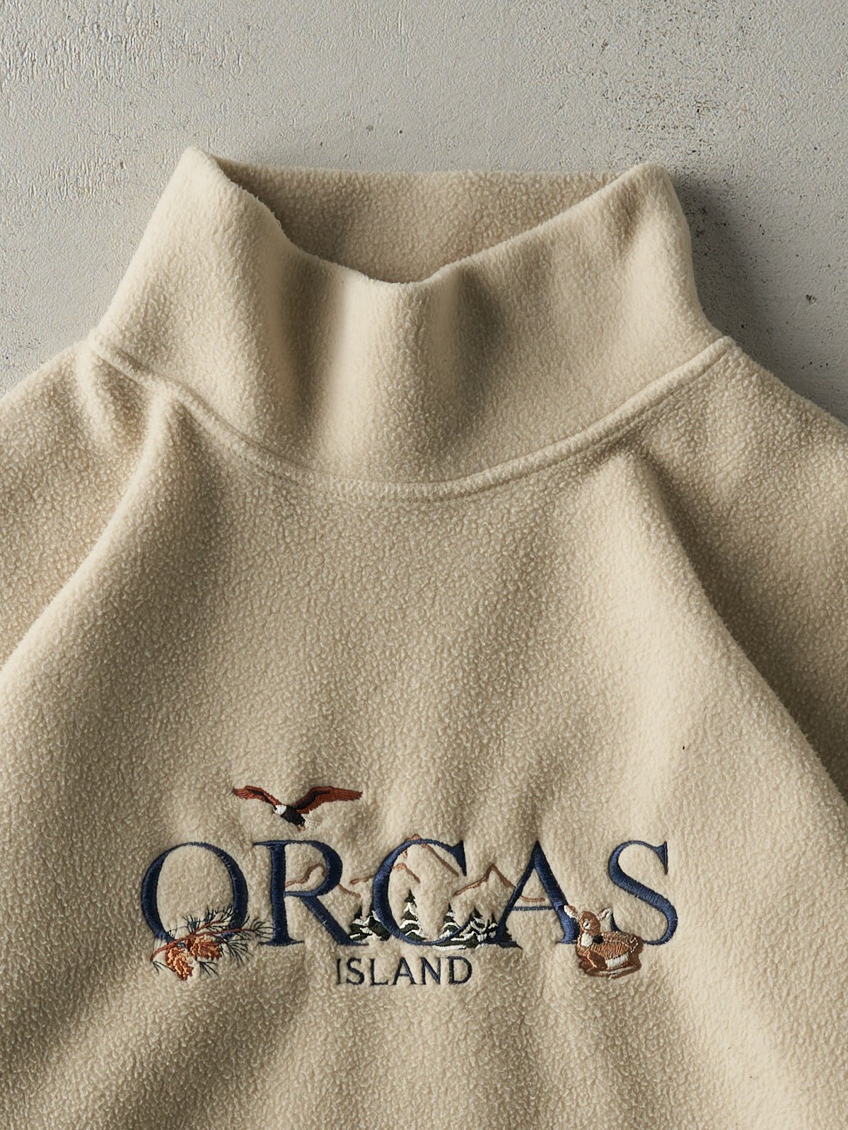 Vintage 90s Beige Orcas Island Embroidered Fleece Turtleneck (L/XL)