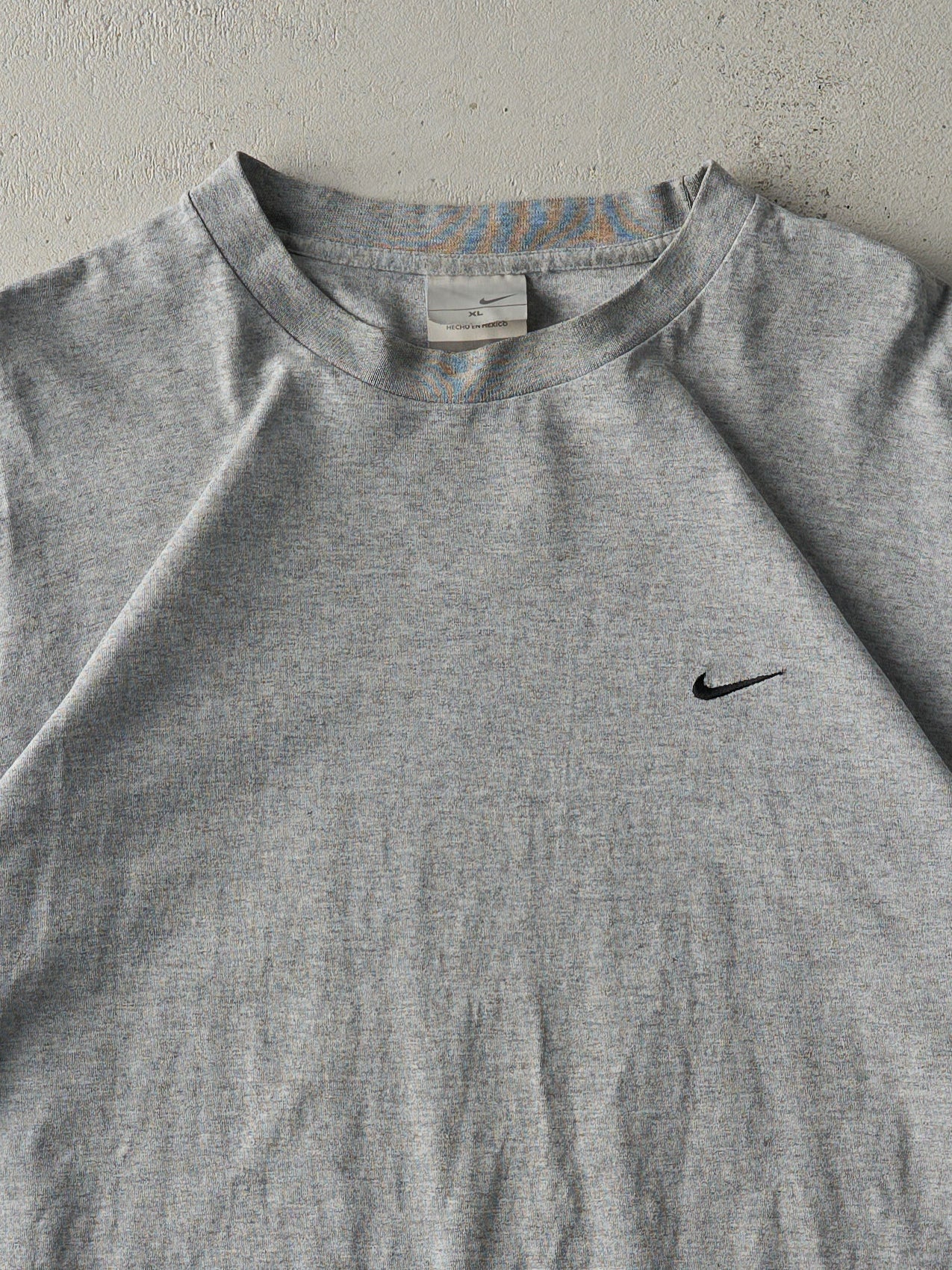 Vintage Y2K Grey Embroidered Nike Swoosh Tee (L)