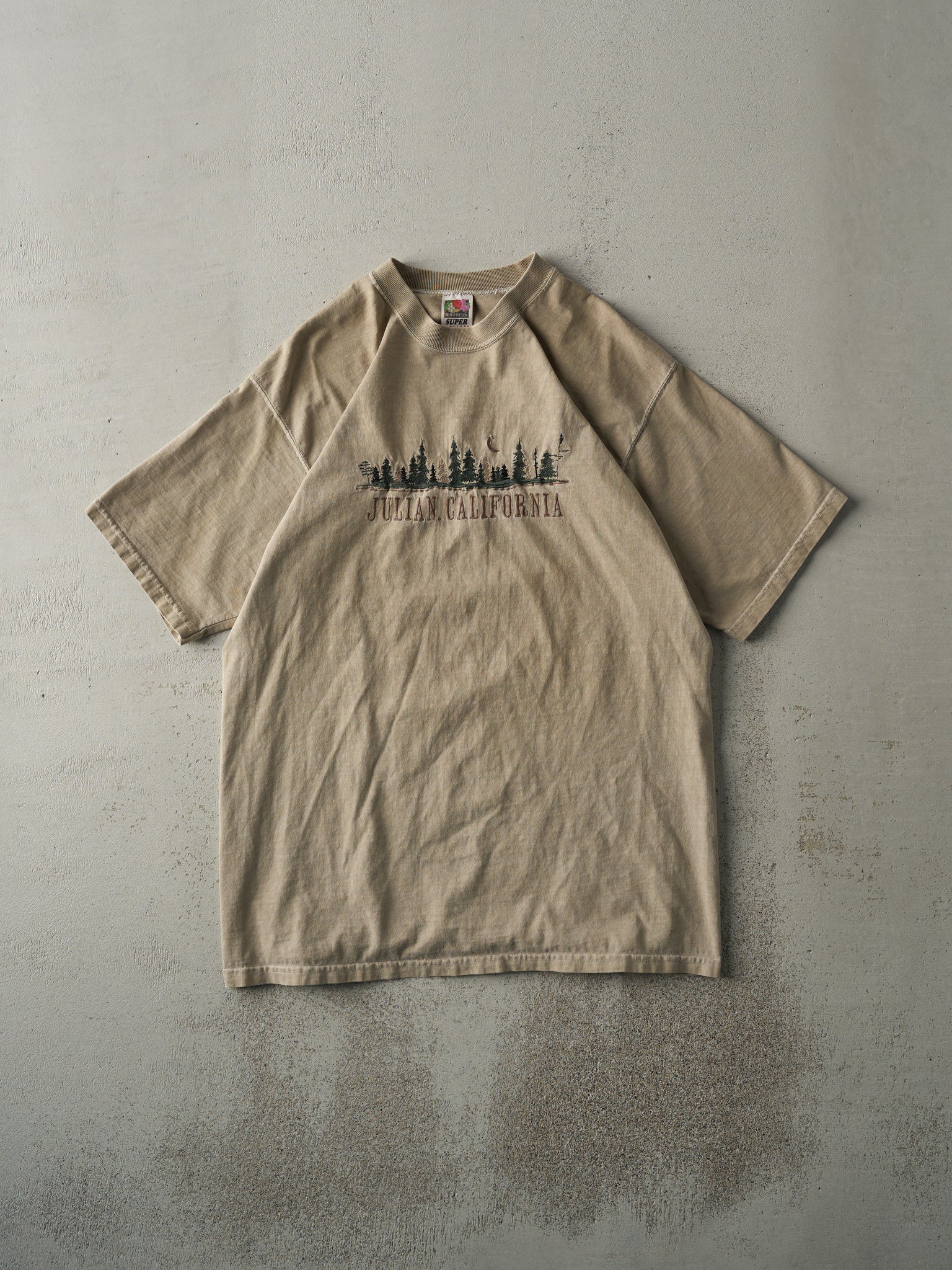 Vintage 90s Beige Embroidered Julian California Tee (M)