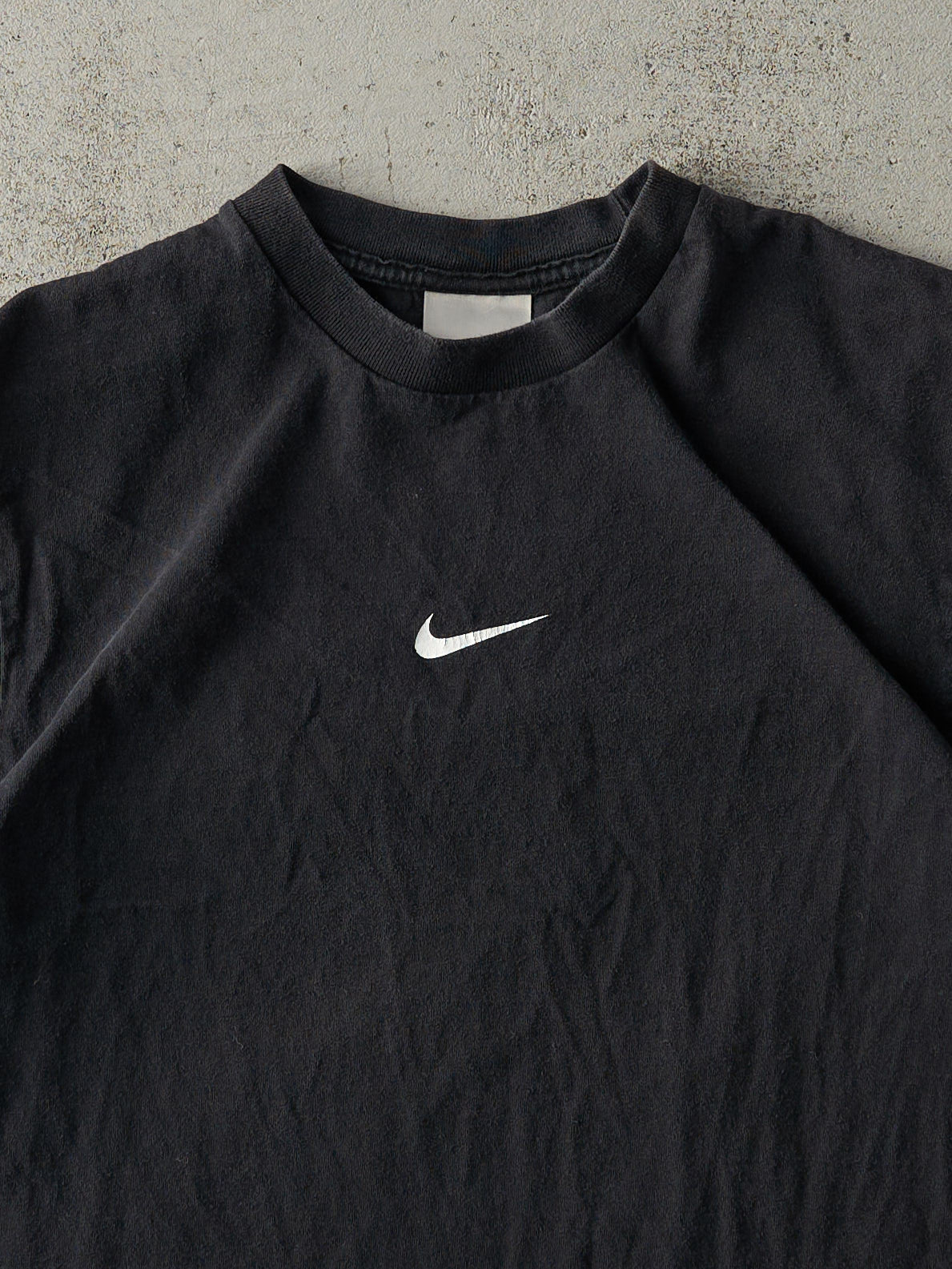 Vintage Y2K Black Nike Middle Swoosh Tee (S)