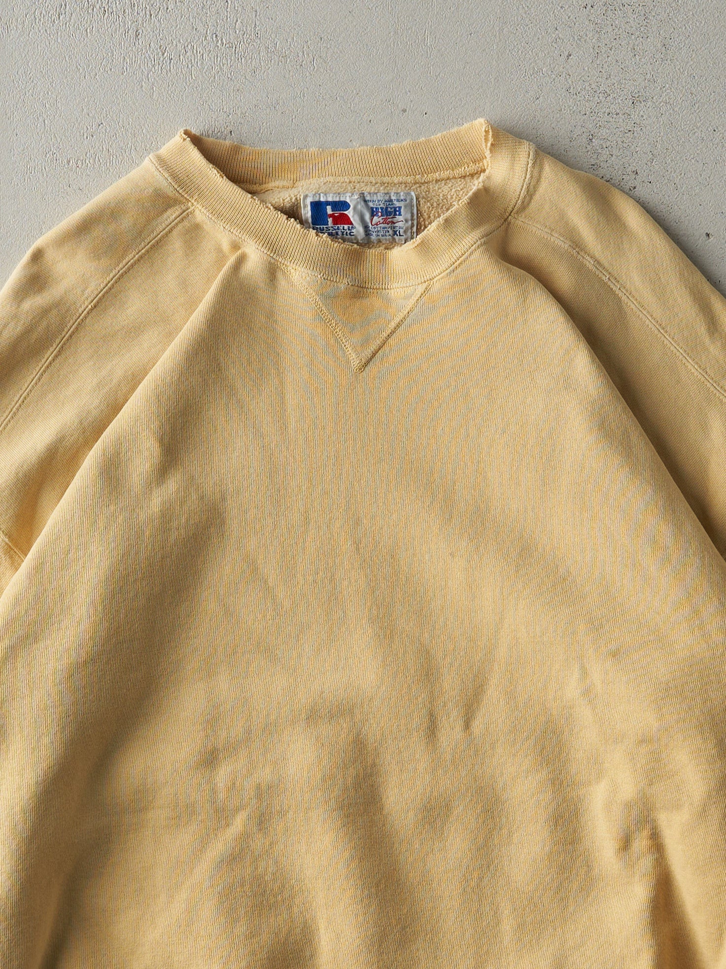 Vintage 90s Yellow Blank Russell Athletic Crewneck (L)