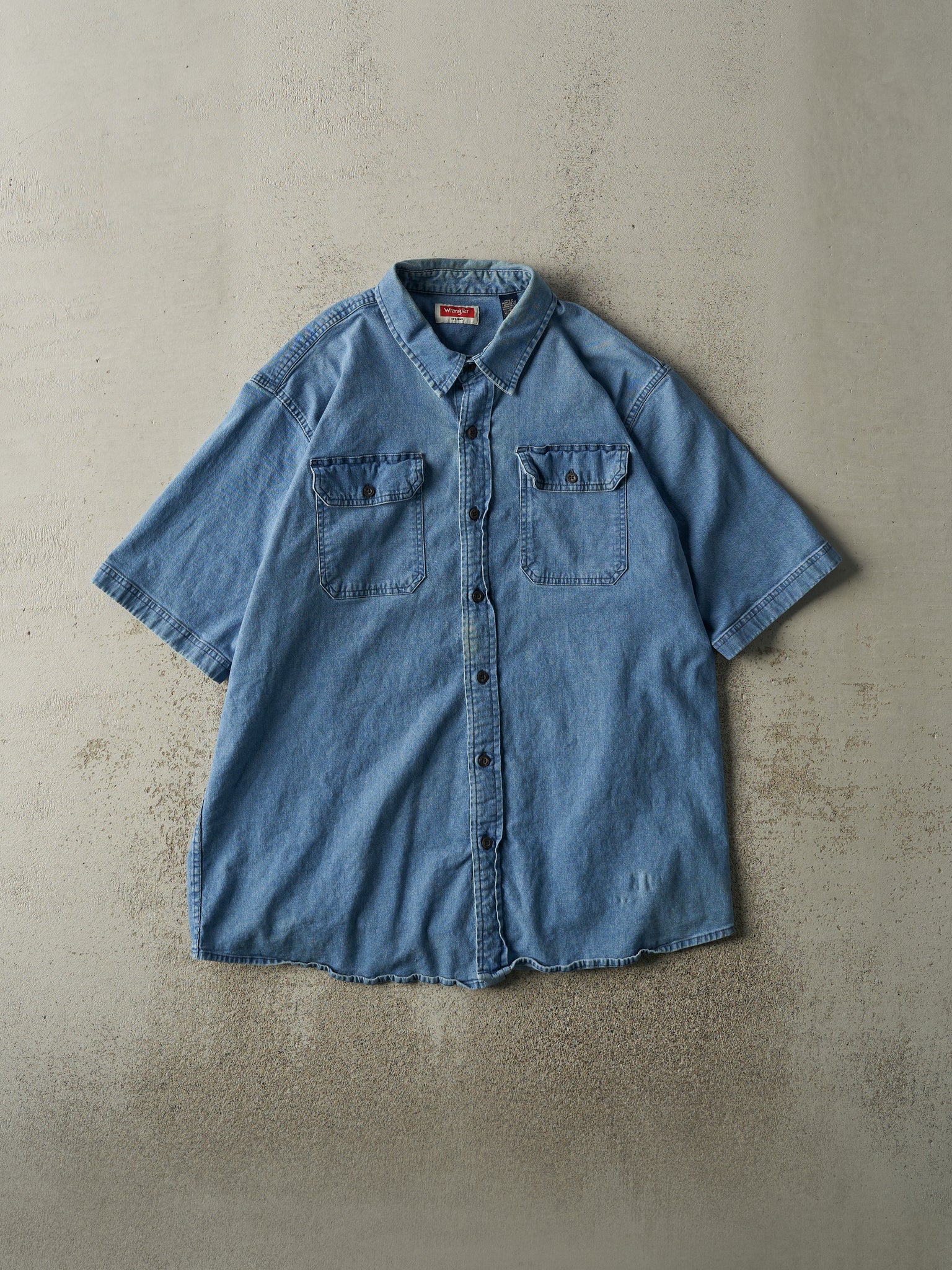 Vintage Y2K Mid Wash Wrangler Denim Button Up (L)