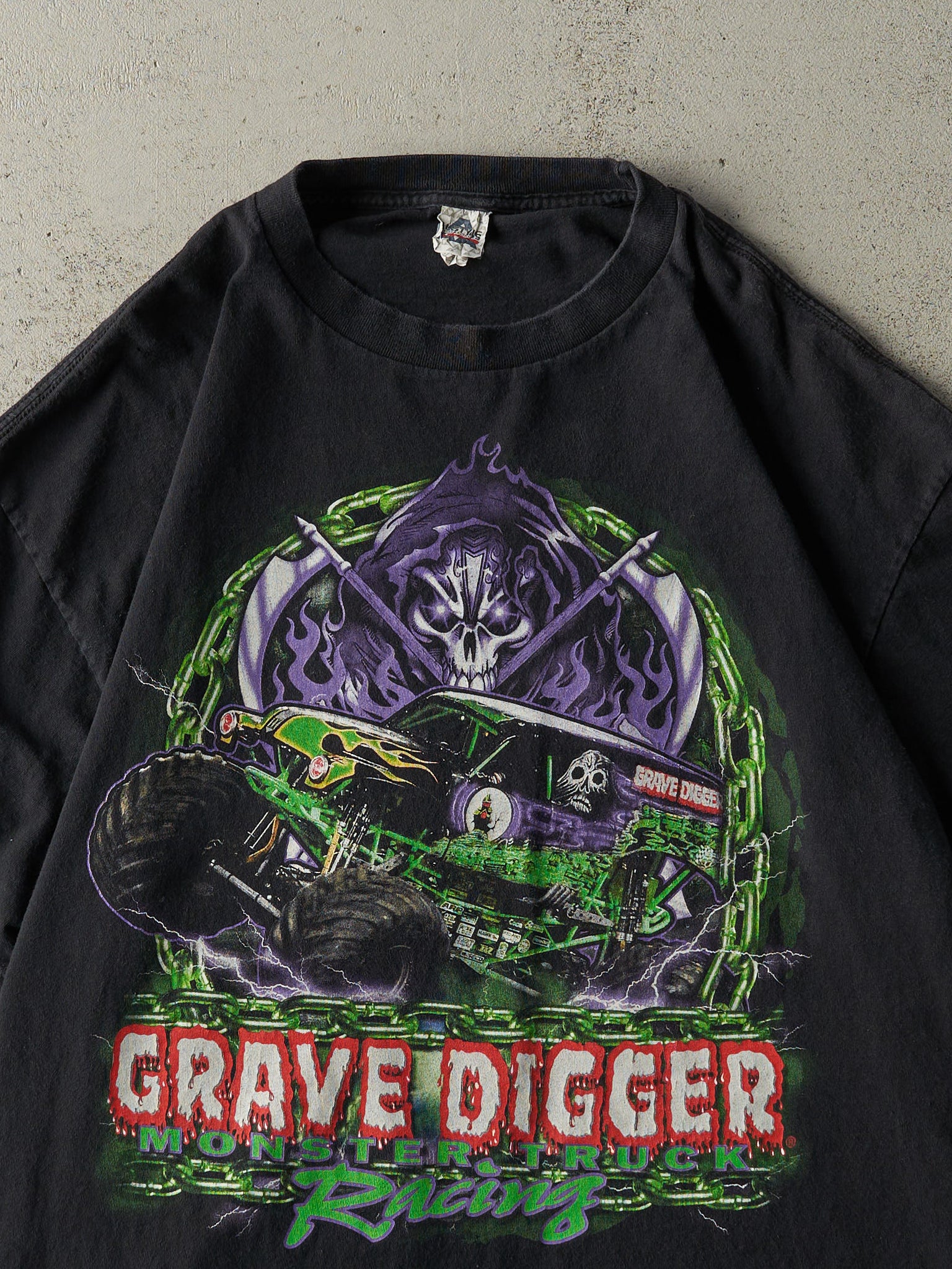 Vintage 11' Black Grave Digger Monster Truck Tee (L/XL)