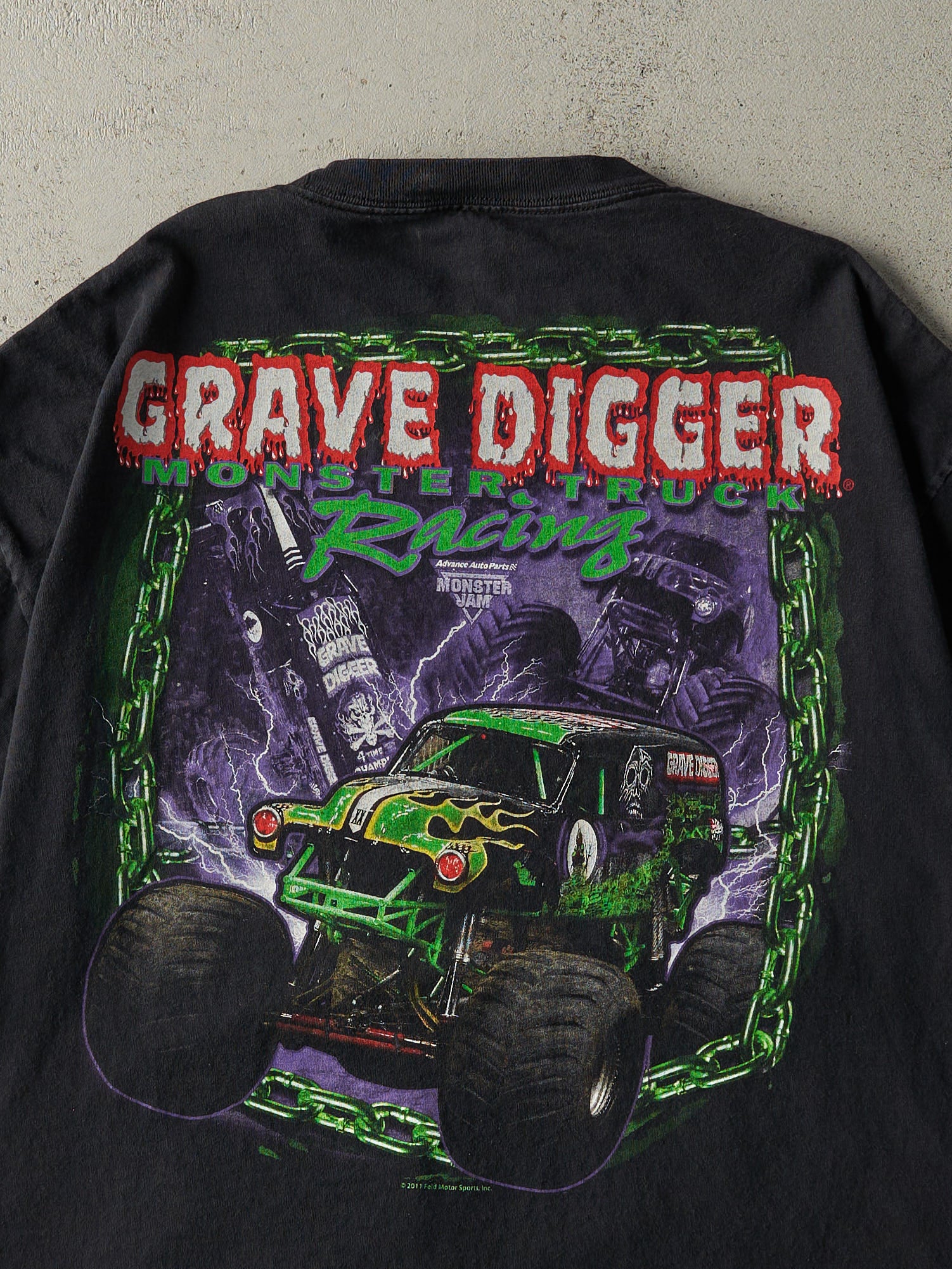 Vintage 11' Black Grave Digger Monster Truck Tee (L/XL)