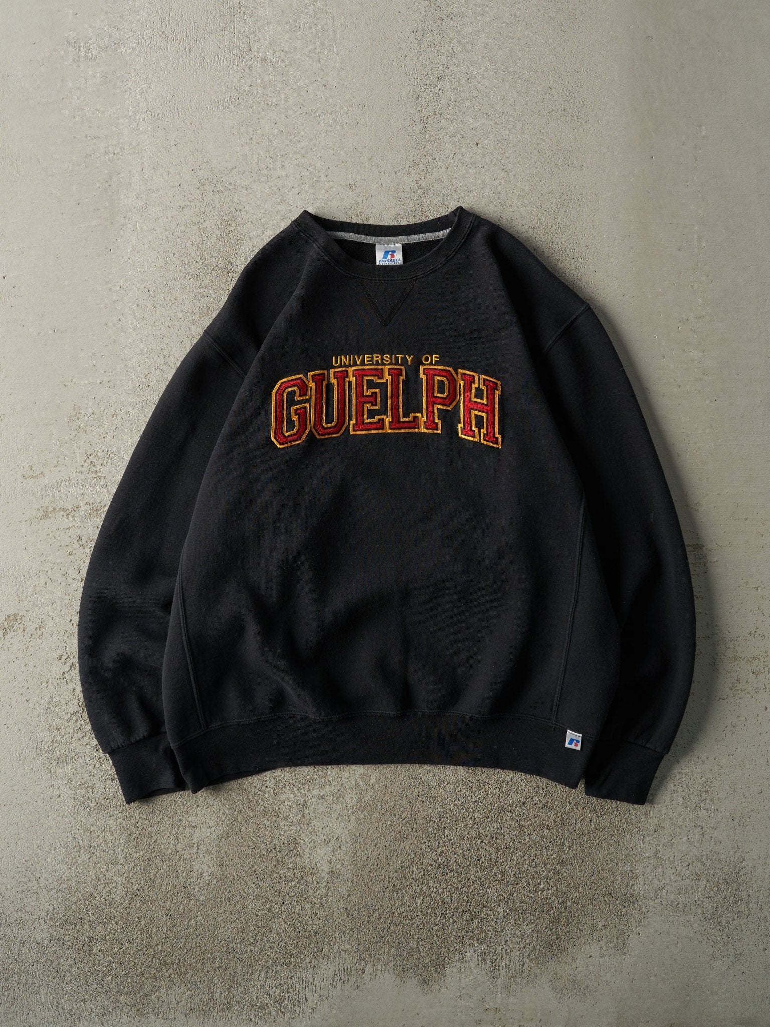 Vintage Y2K Black University of Guelph Russell Athletic Crewneck (L)