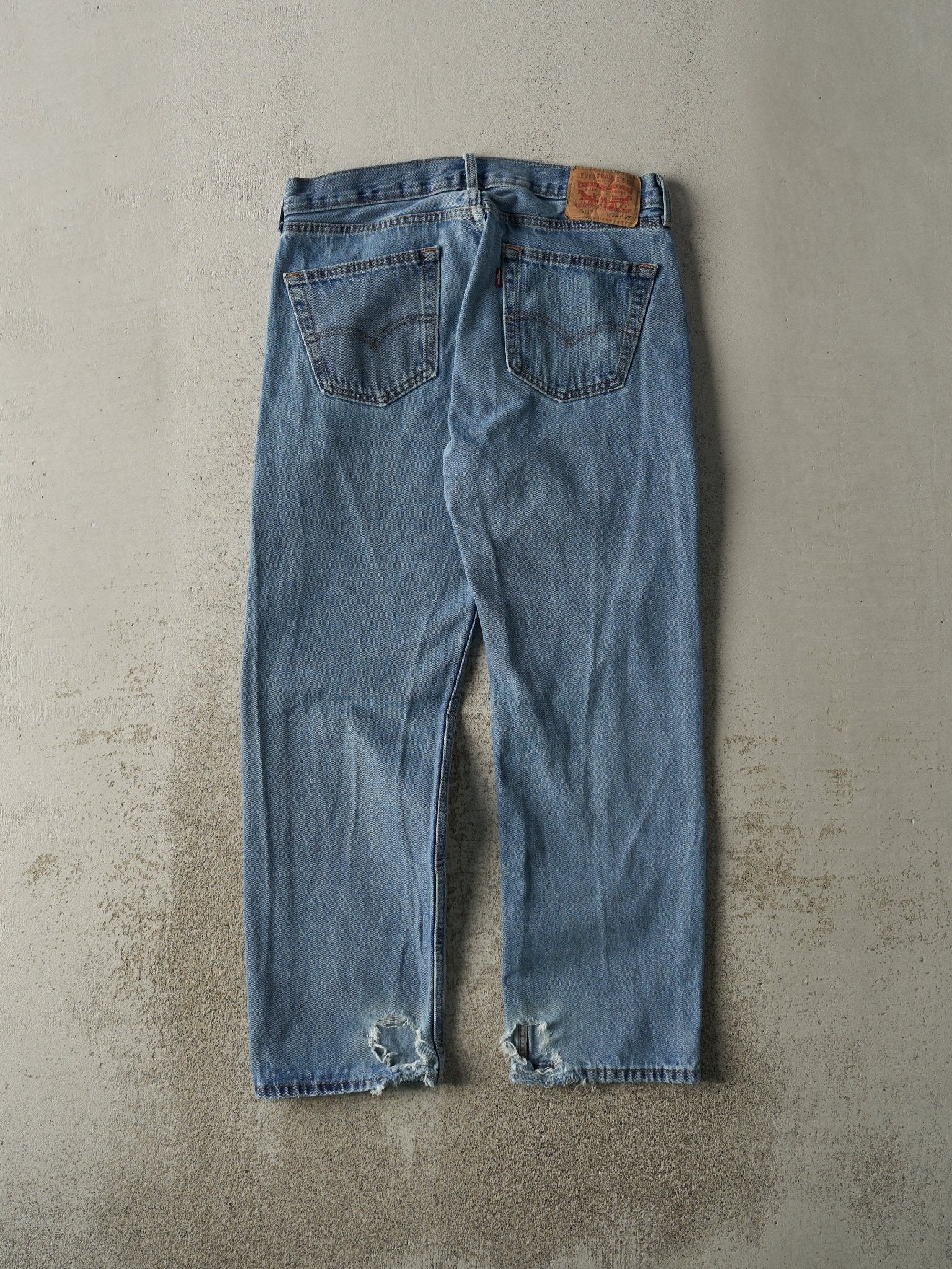 Vintage Y2K Light Wash Levi's 505 Jeans (33x28)